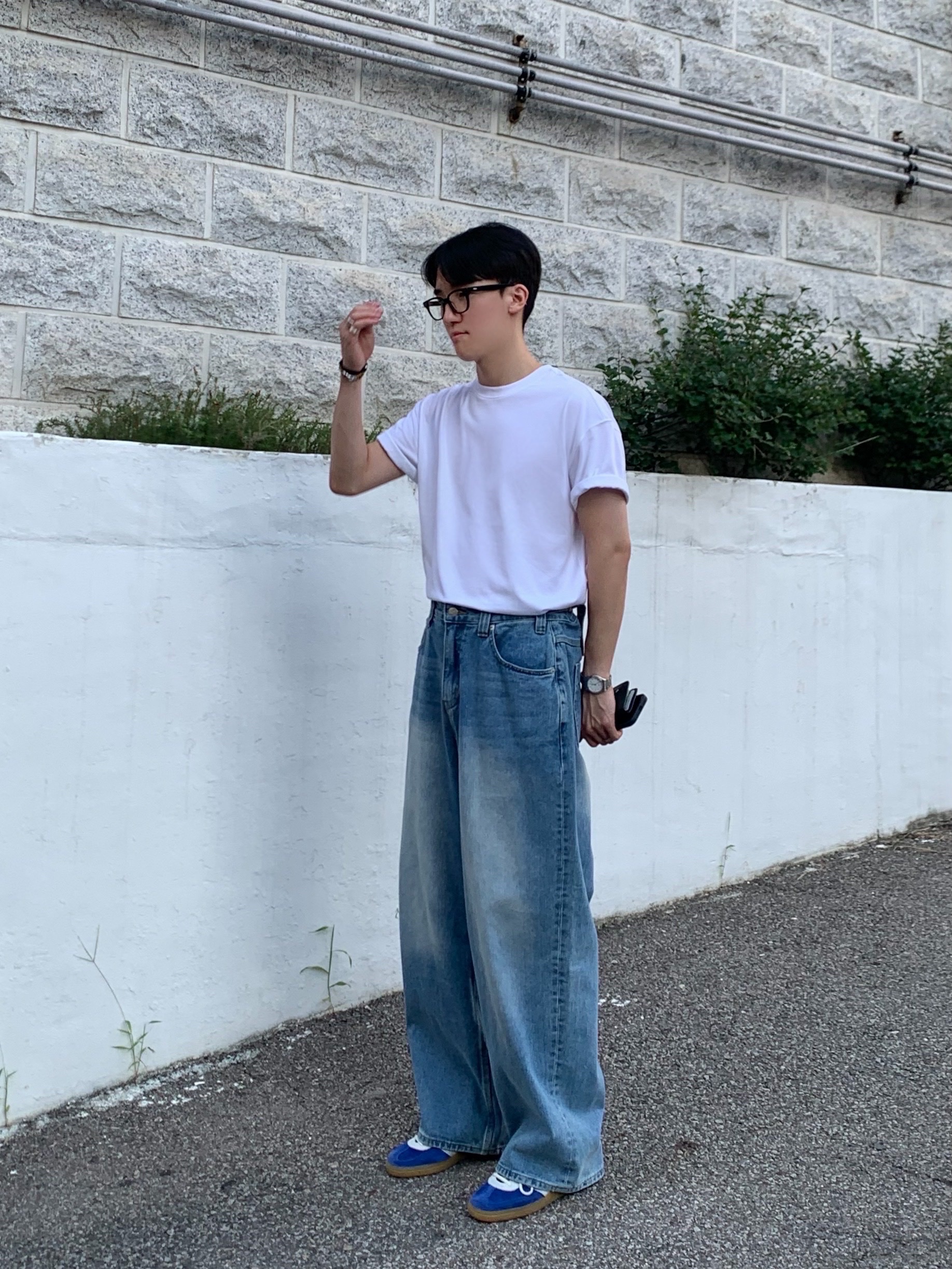 noun Wide Denim Pants Mid Blue, Adidas Originals Handball Spezial Collegiate Royal Cloud White 착용 스타일 - 1