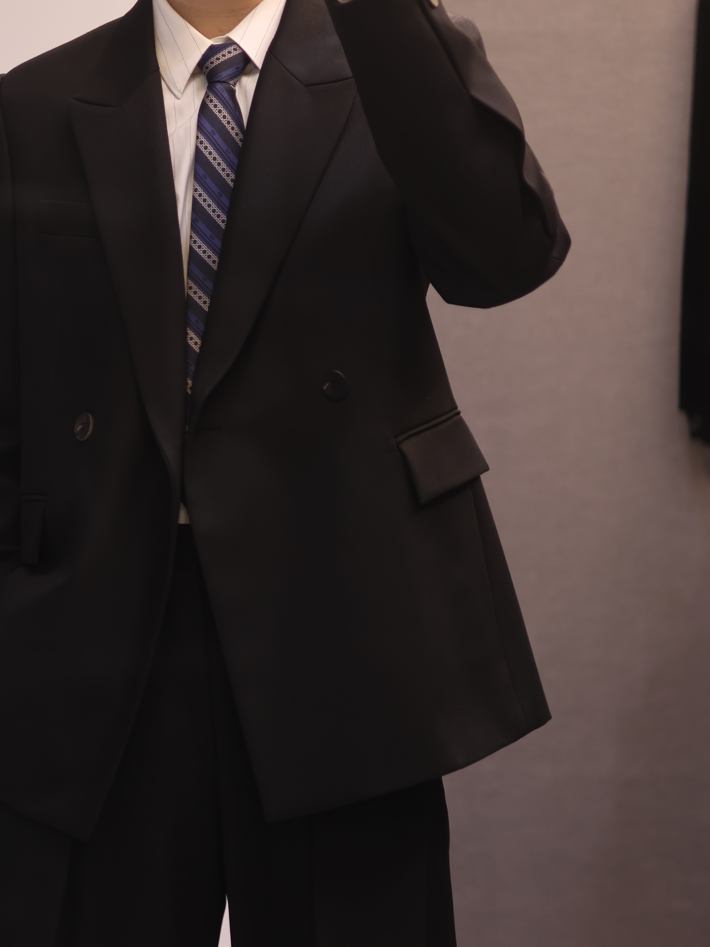 Wooyoungmi Wool Double Jacket Black - 24FW, Wooyoungmi Side Tuck Wide Pants Black - 24FW 착용 스타일 - 2