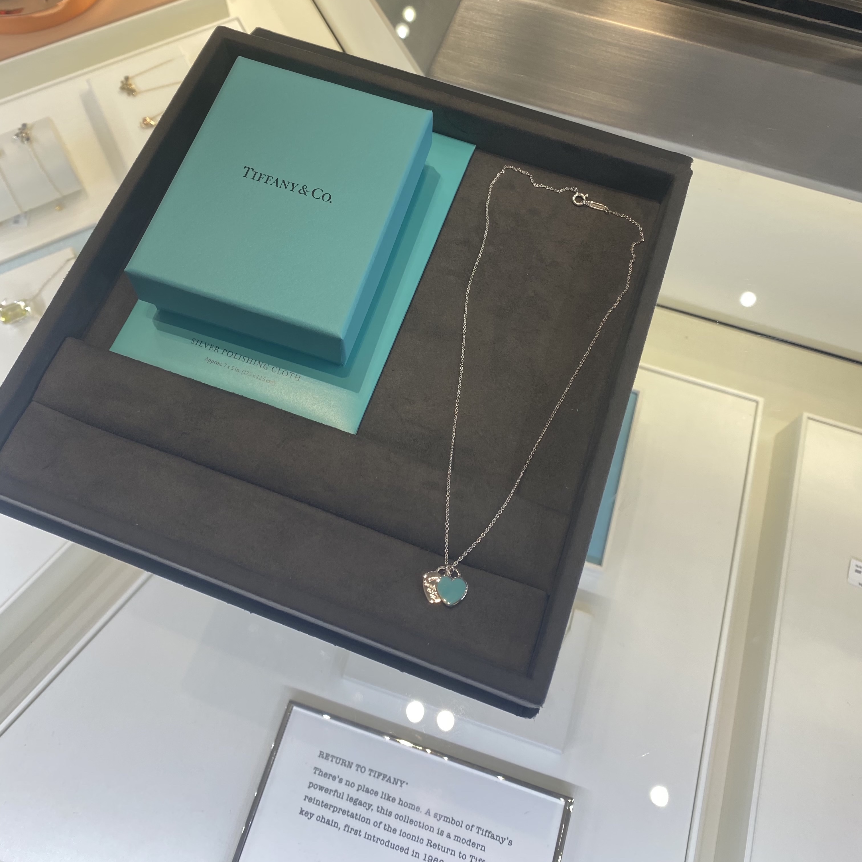 Tiffany & Co. Return To Tiffany Blue Double Heart Tag Pendant Mini Silver 착용 스타일 - 1