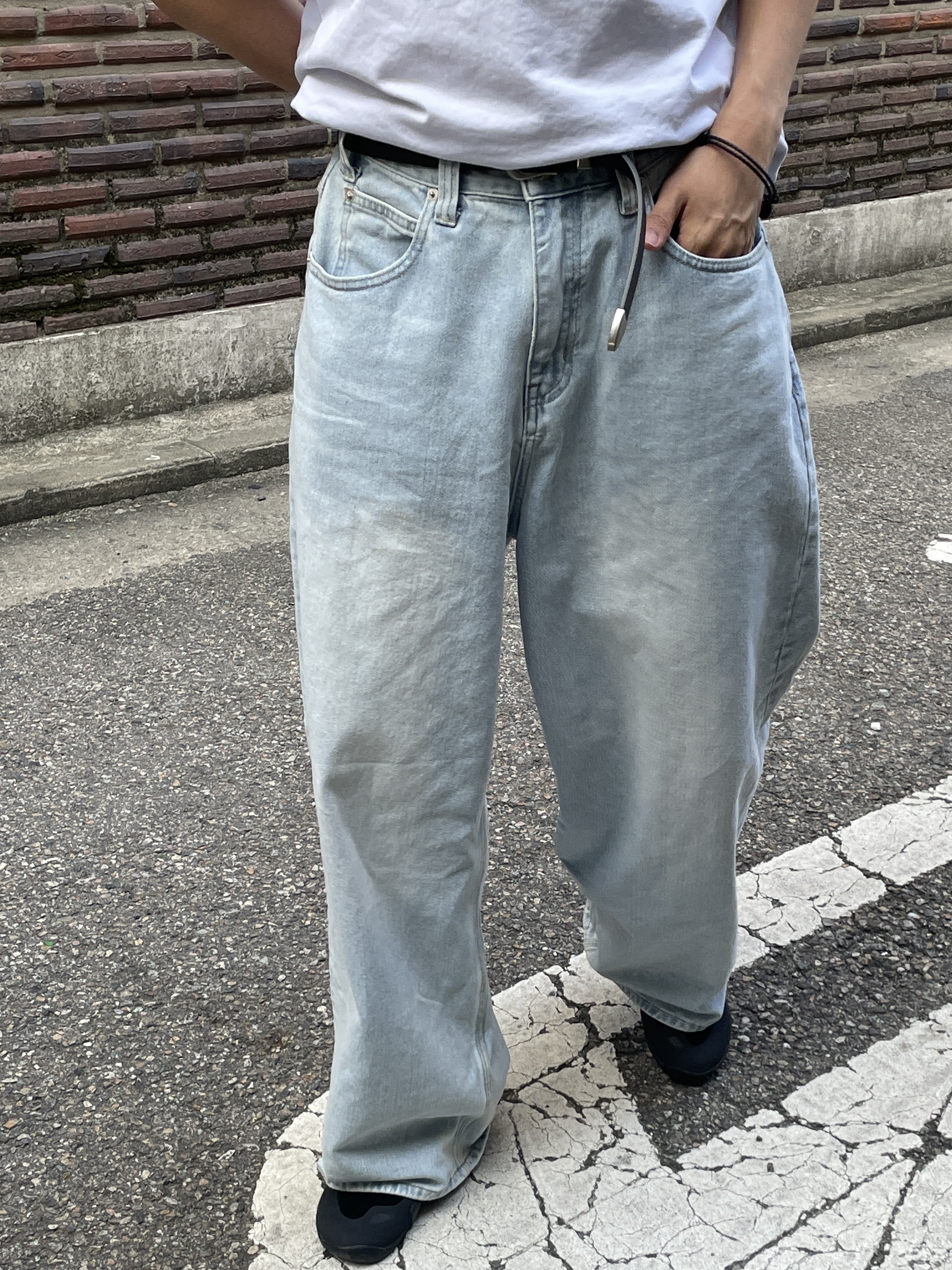noun Wide Denim Pants Light Blue 착용 스타일 - 3