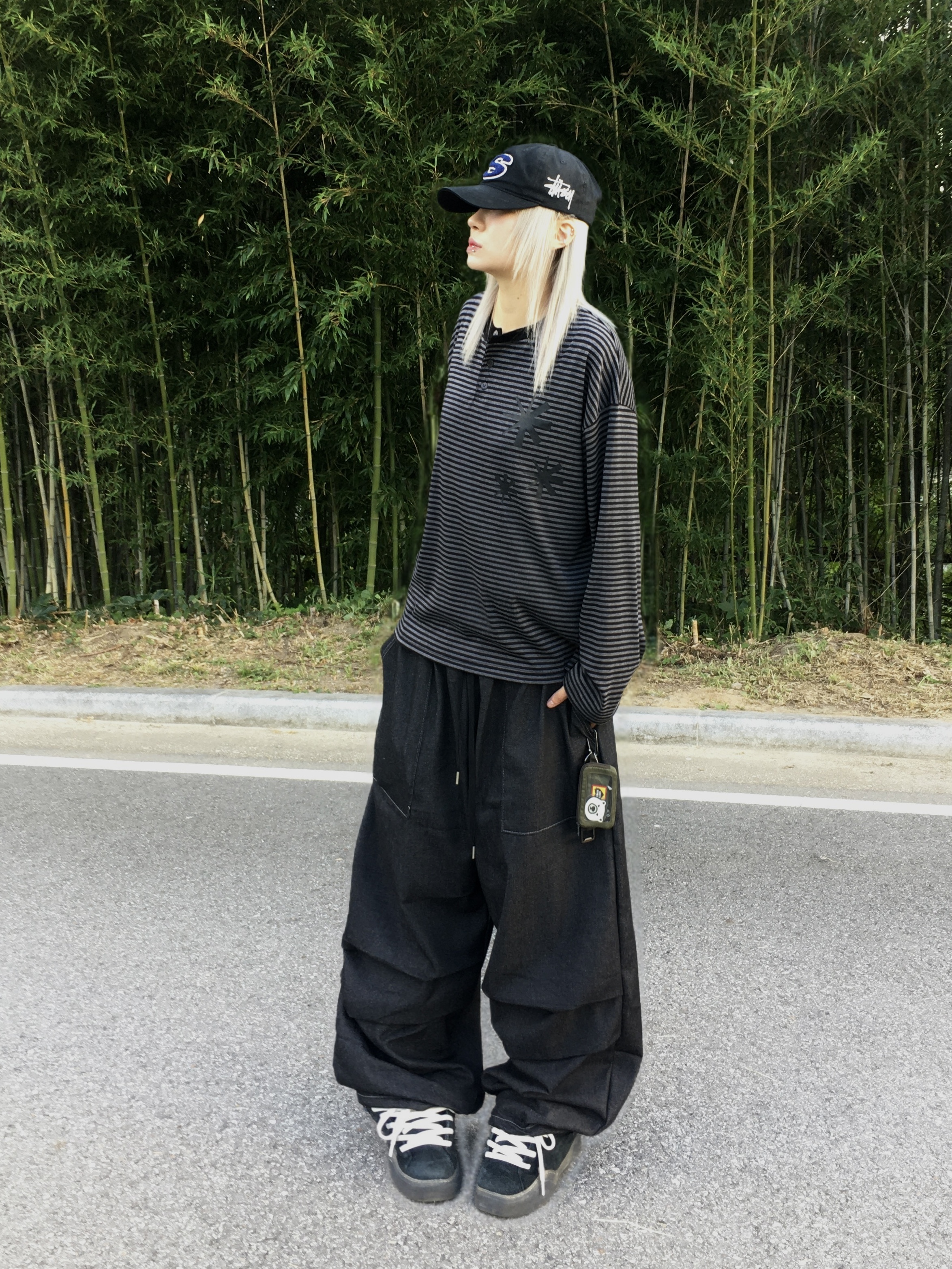 Stussy Chenille S Low Pro Cap Black, ERL Vamp Skate Shoe Pirate Black 착용 스타일
