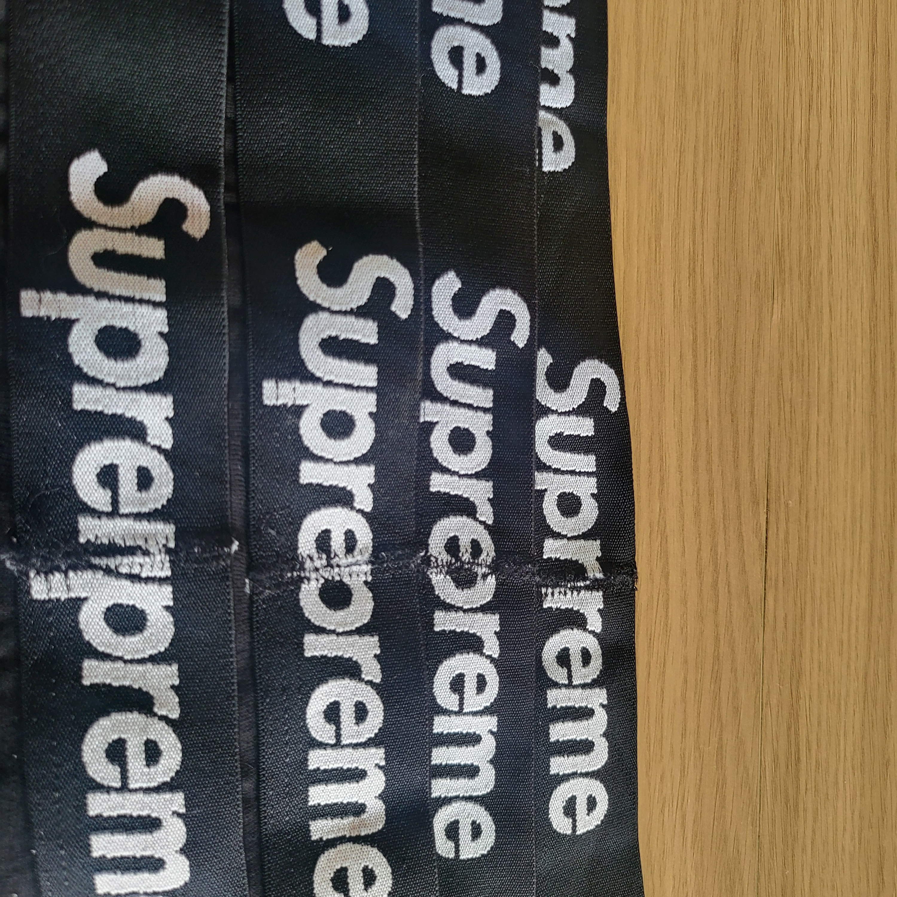 Supreme Hanes Boxer Briefs Black (4 Pack) 착용 스타일