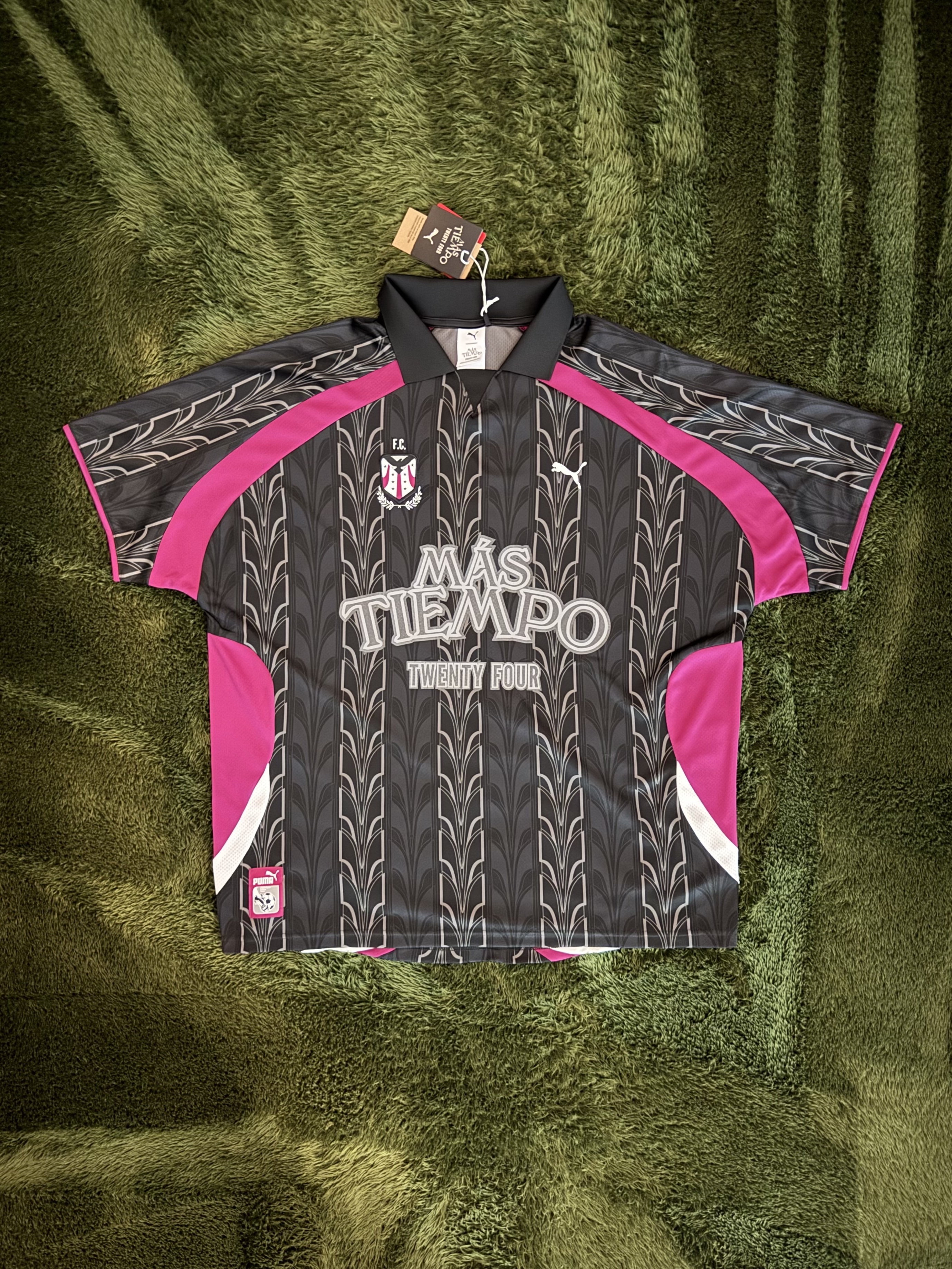 Puma x Mas Tiempo Jersey Black 착용 스타일 - 1