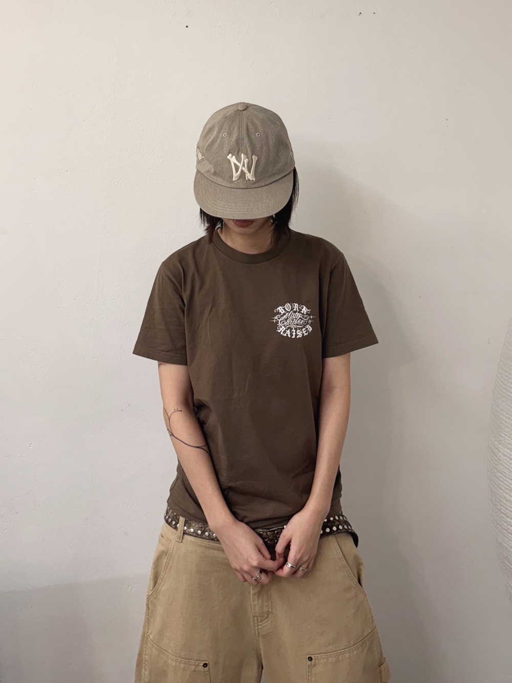 Aoiro Cutted Double Knee Belt Pants Black, Balenciaga 3XL Sneakers Beige 착용 스타일 - 7