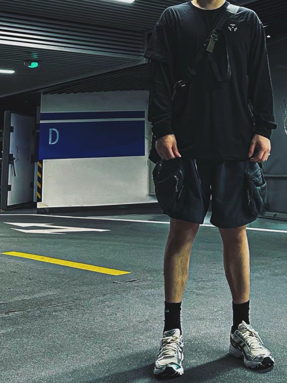 Nike ACG Snowgrass Cargo Shorts Black - Asia, Asics Gel-Kayano 14 White Graphite Grey 착용 스타일