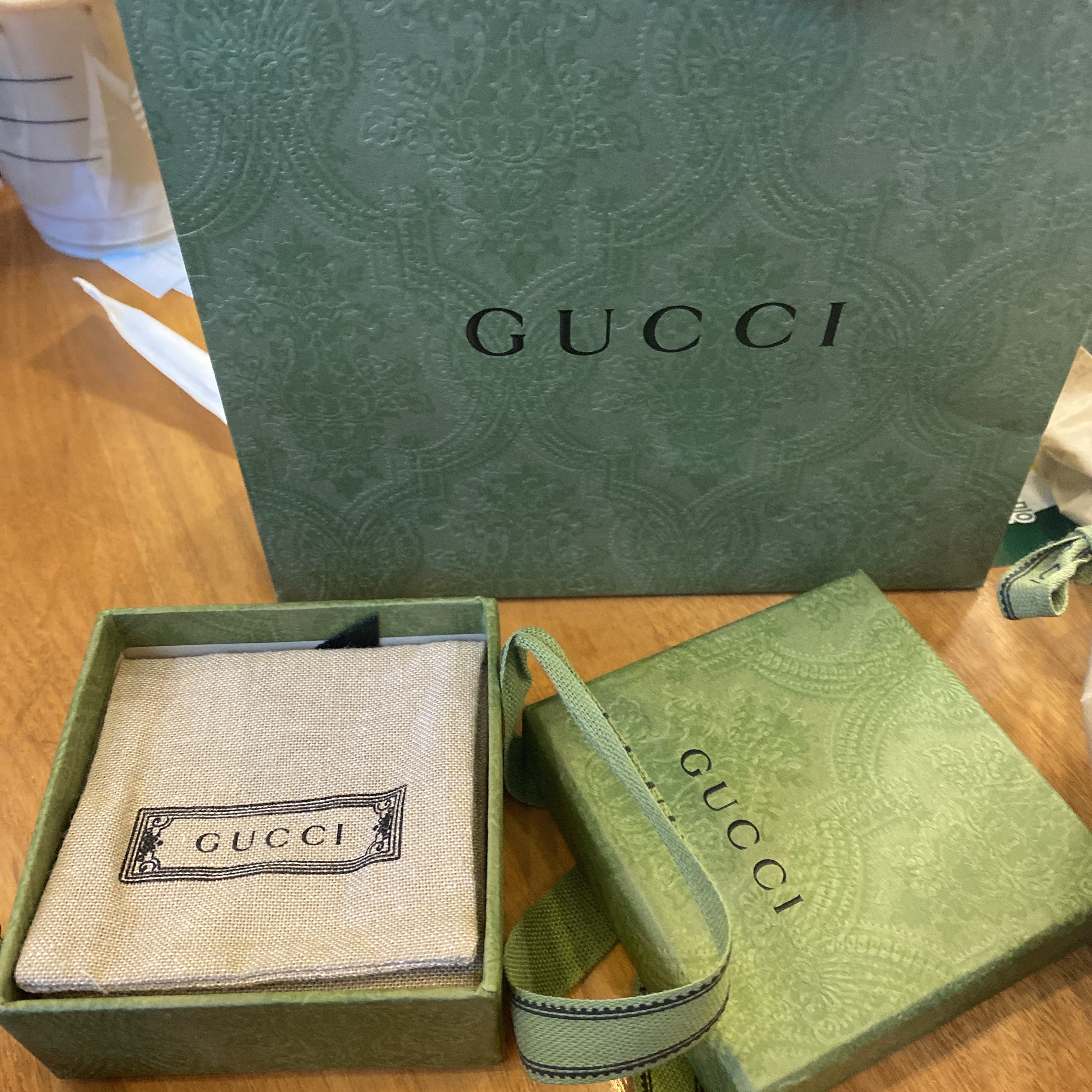 Gucci Blind For Love Ring Silver 착용 스타일 - 3