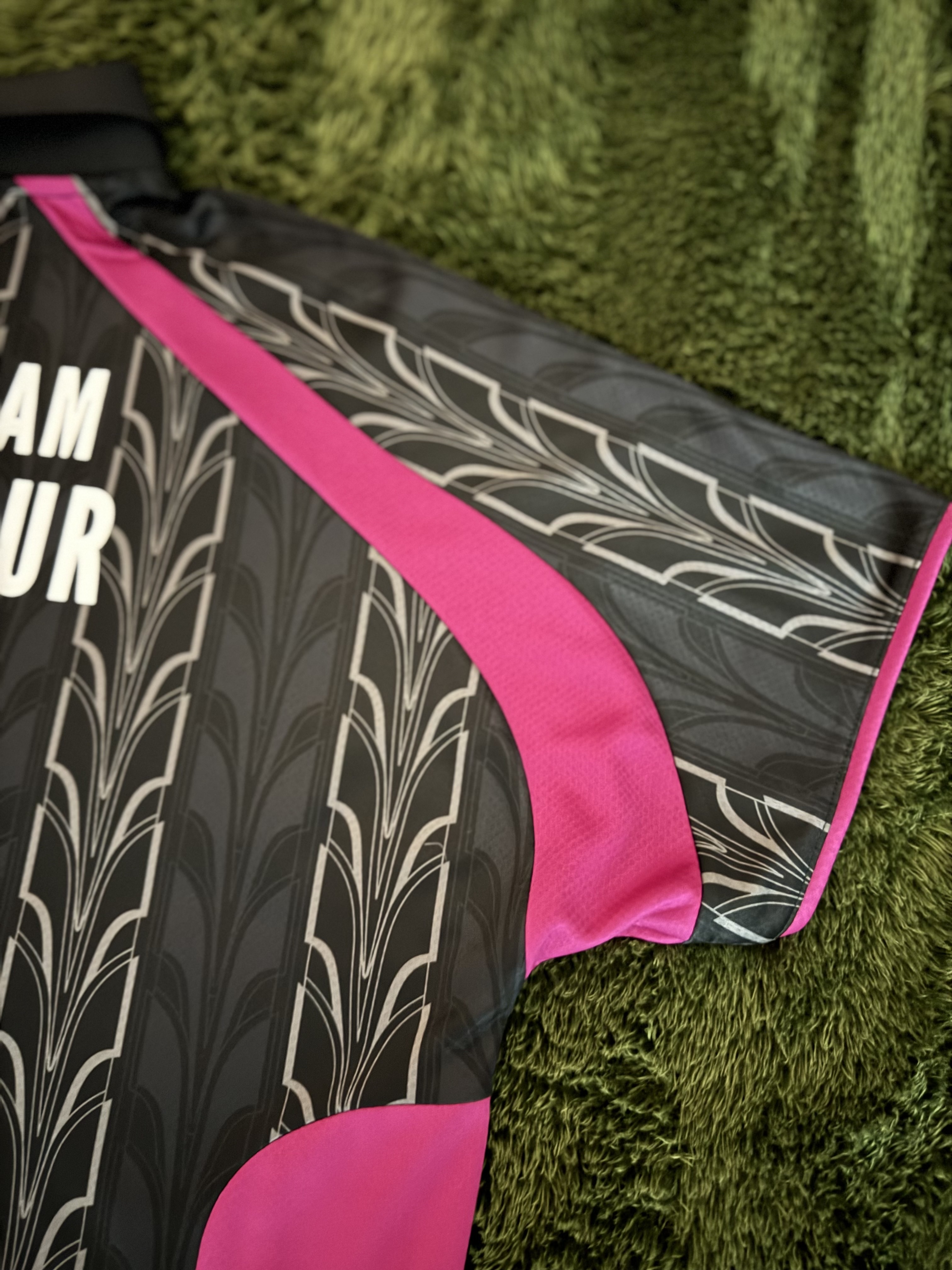 Puma x Mas Tiempo Jersey Black 착용 스타일 - 10