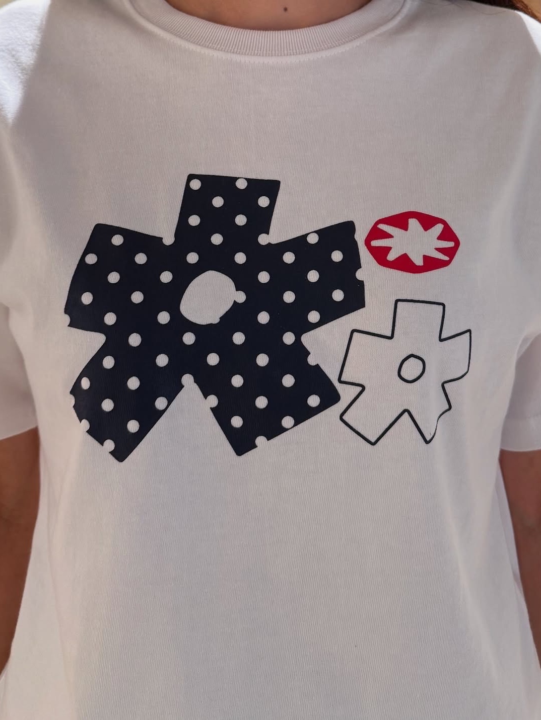 SLOW RECORD HOUSE Polka Dot Star T-Shirt White 착용 스타일 - 6