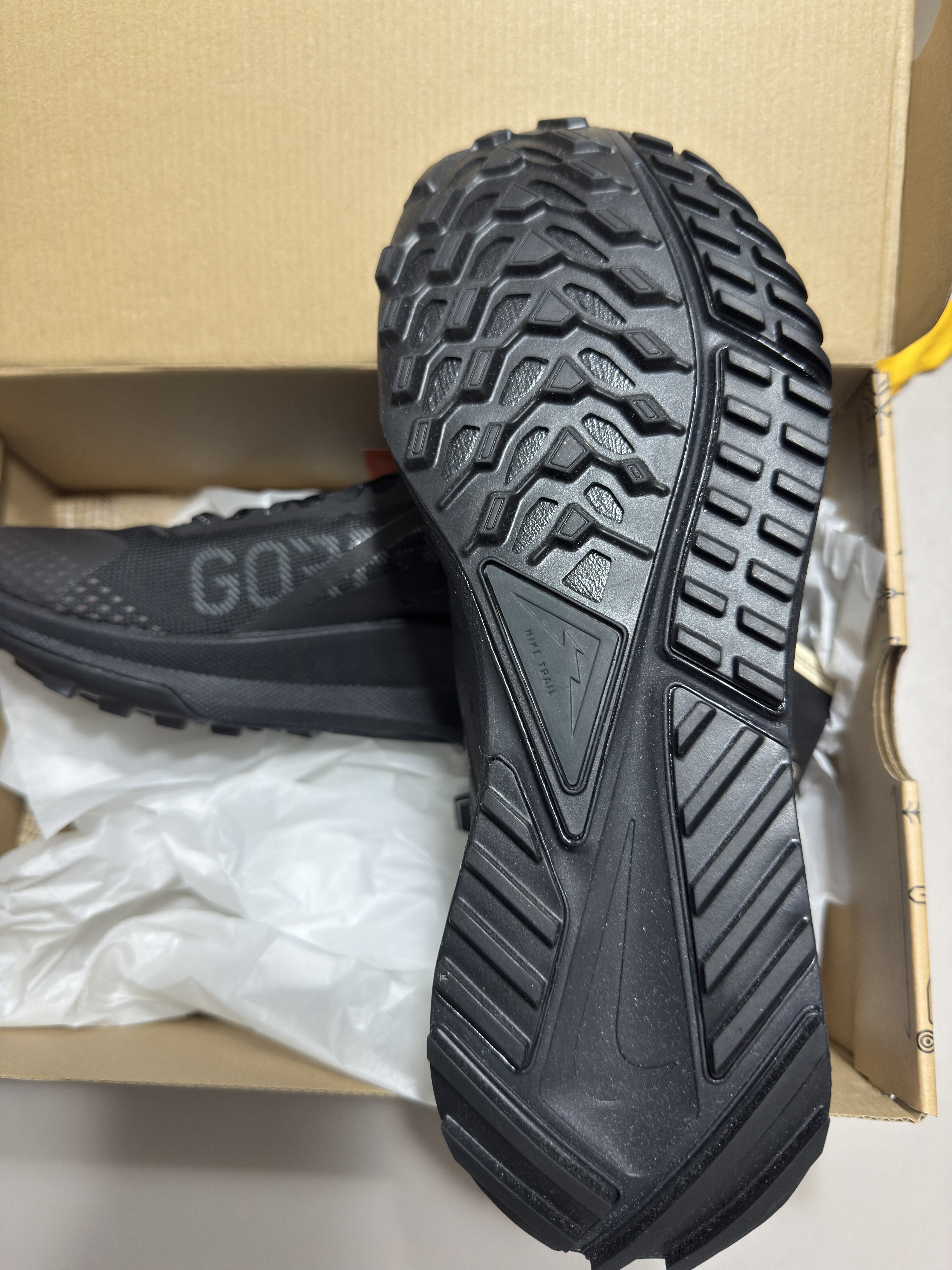 Nike React Pegasus Trail 4 Gore-Tex Black Velvet Brown 착용 스타일 - 3