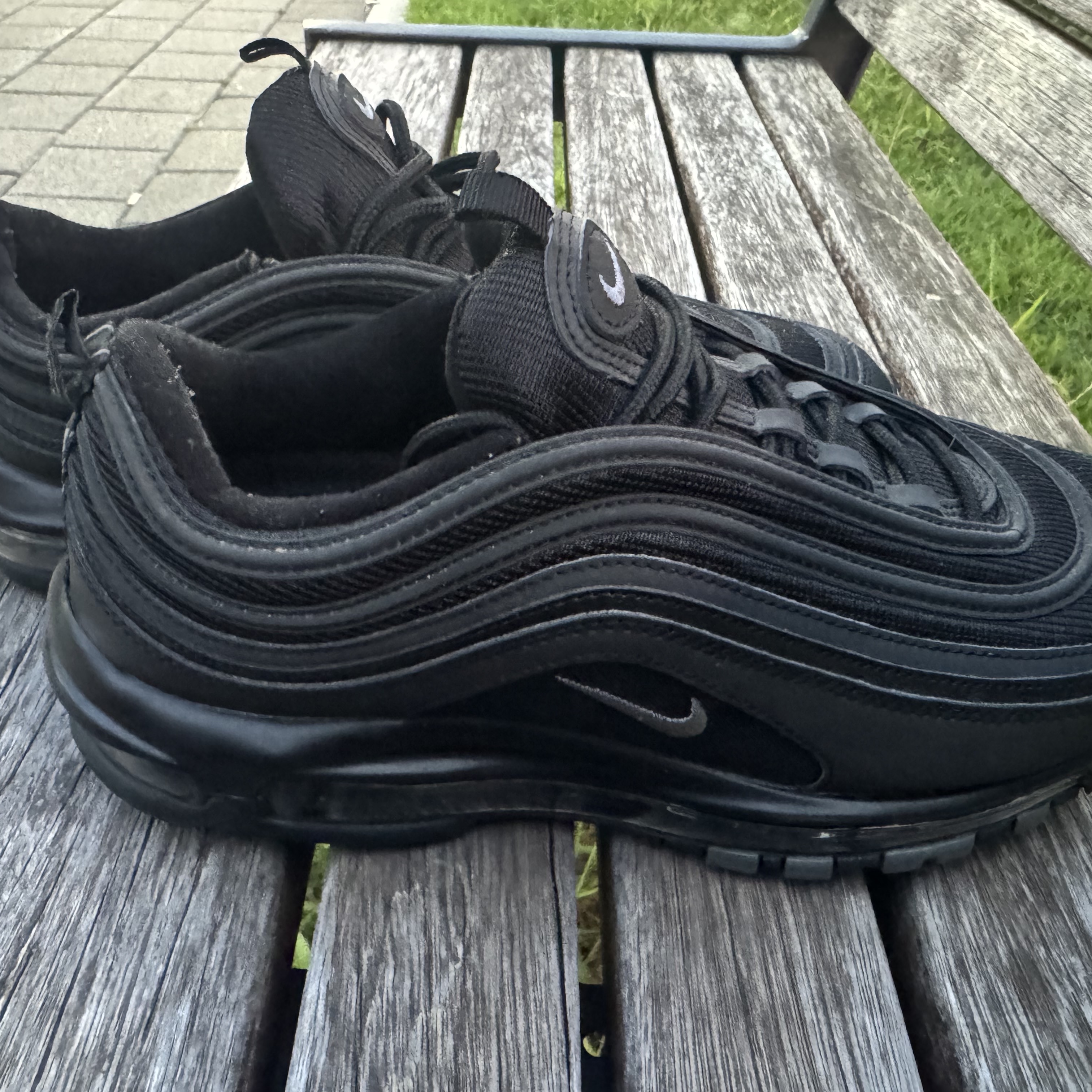 Nike Air Max 97 Black White Anthracite 착용 스타일 - 2