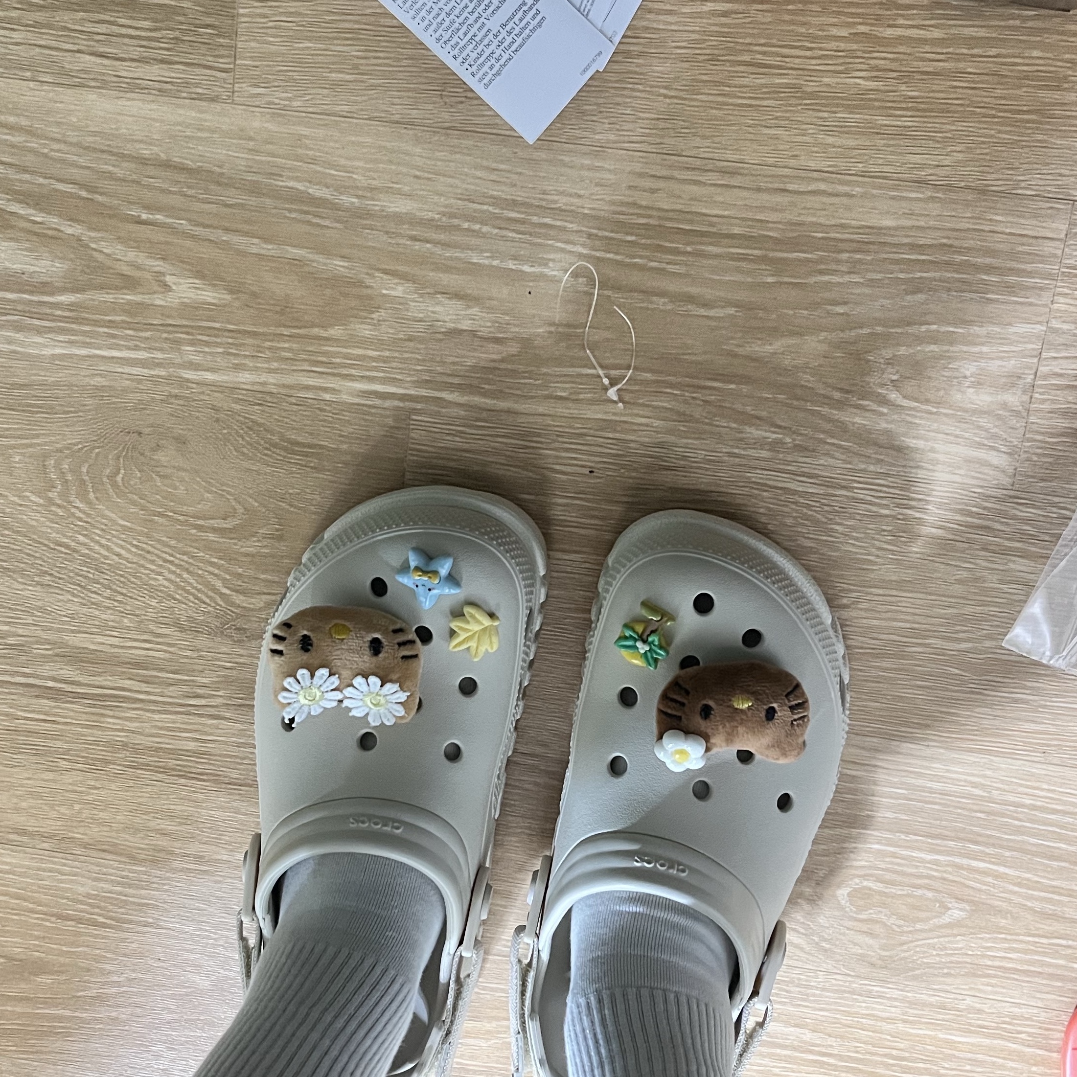 Crocs Duet Max II Clog Stucco 착용 스타일