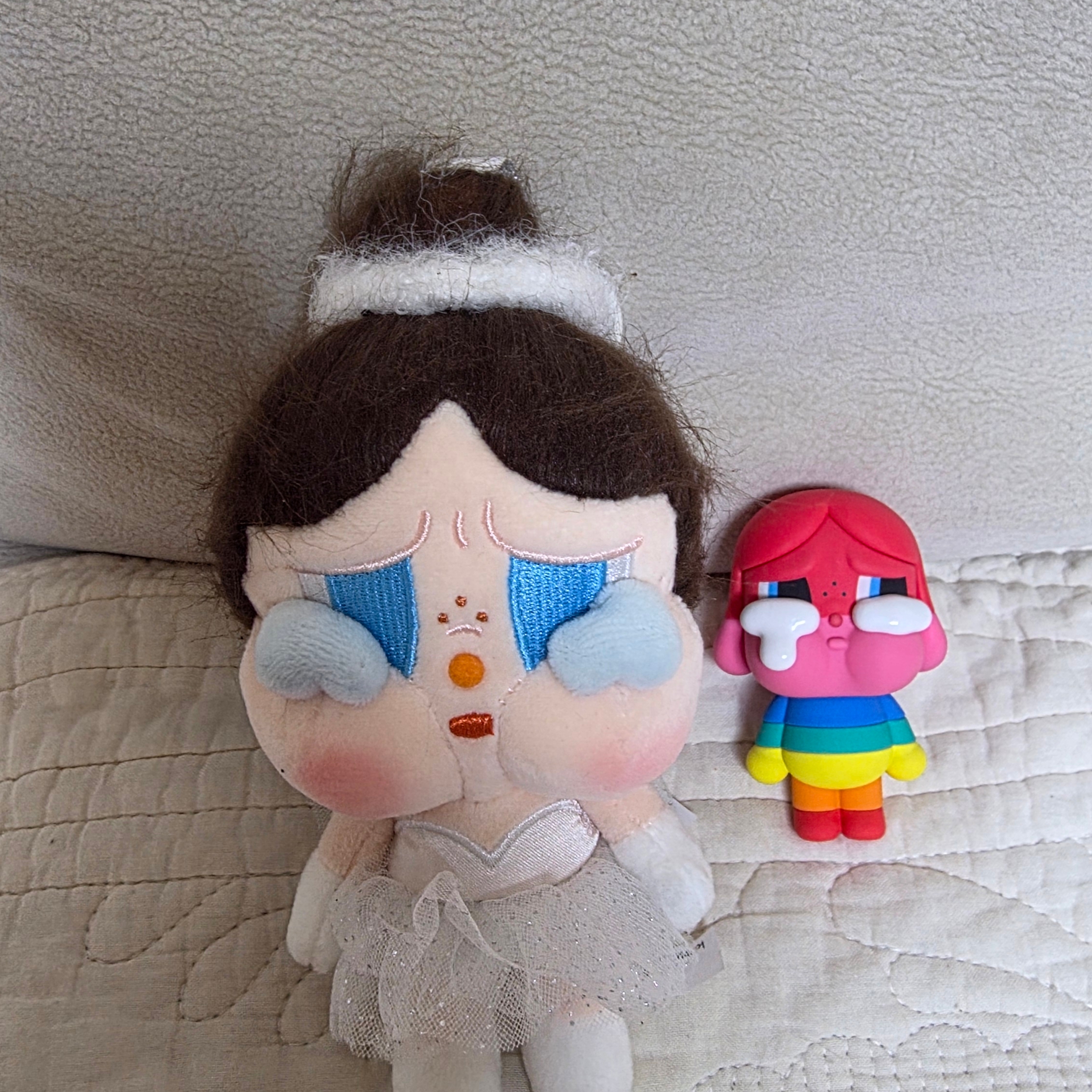 Pop Mart Crybaby Shiny Shiny Series Plush Pedant Blister Pack 착용 스타일
