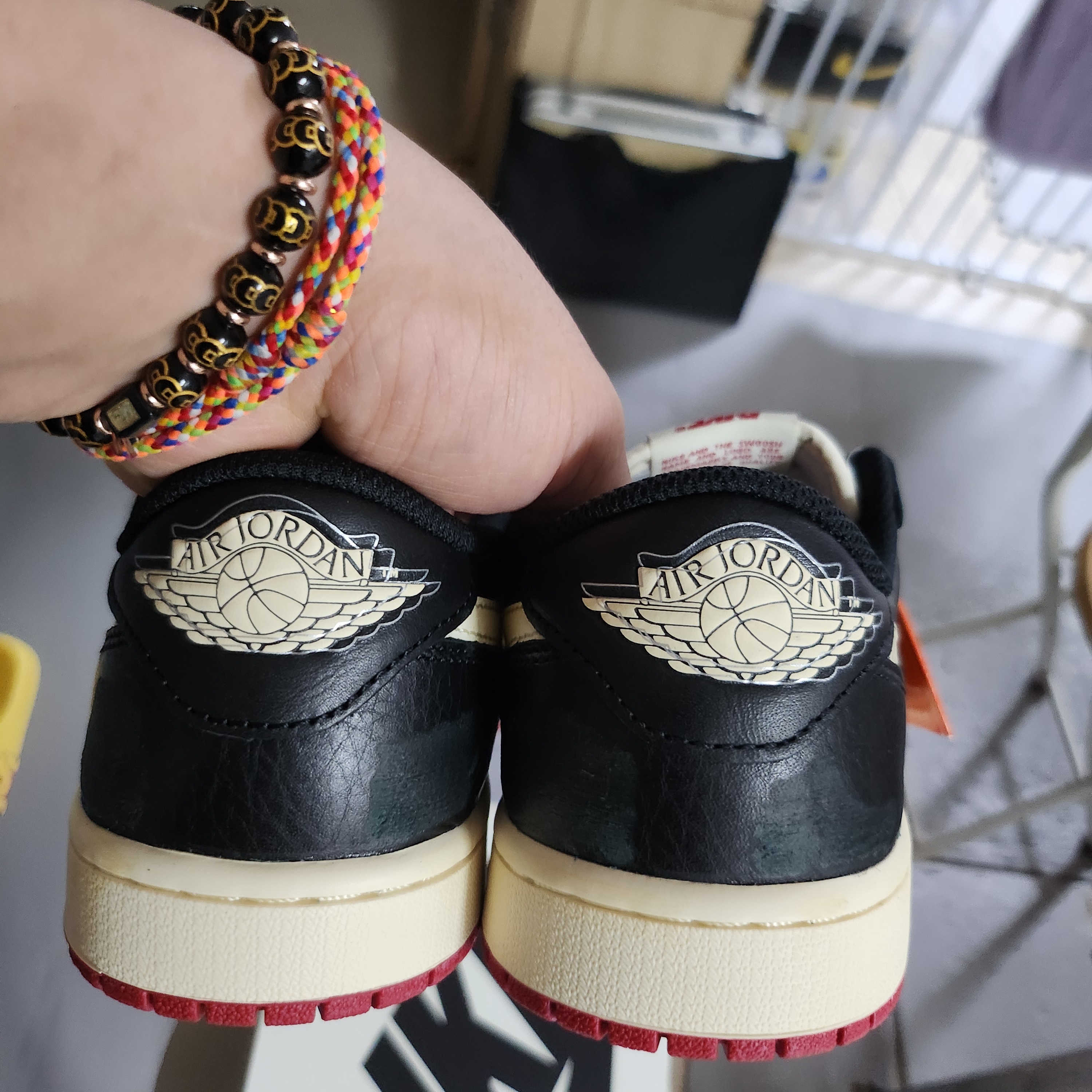 Jordan 1 x Nigel Sylvester Retro Low OG Better With Time 착용 스타일 - 7