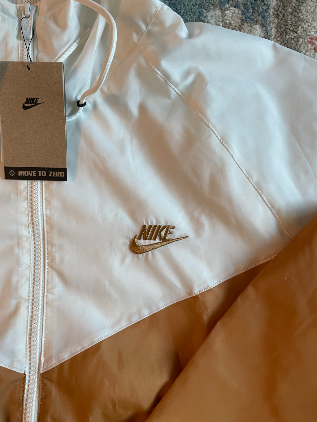 Nike NSW Windrunner Hooded Jacket Sail Flax - Asia 착용 스타일 - 3
