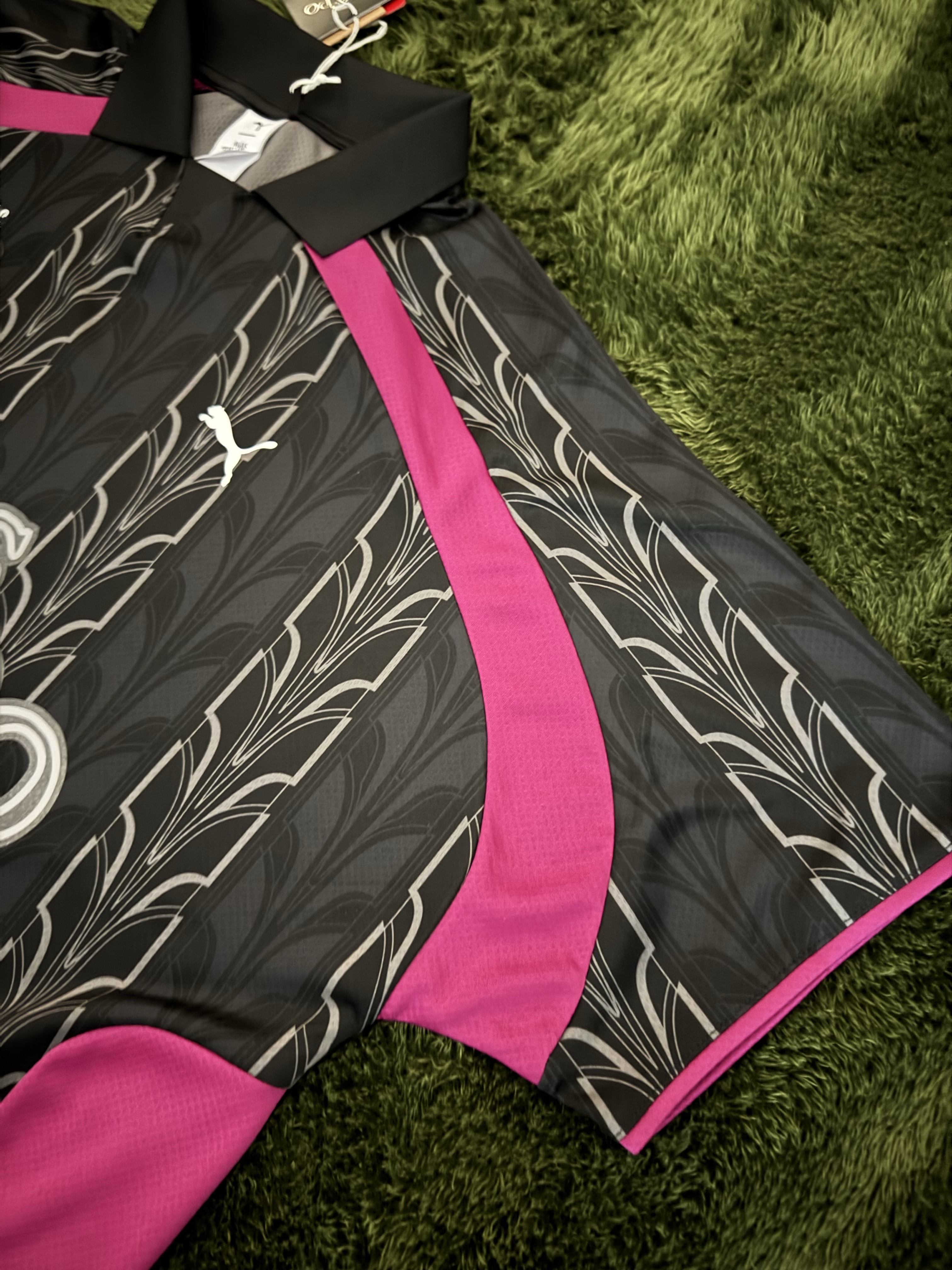 Puma x Mas Tiempo Jersey Black 착용 스타일 - 4