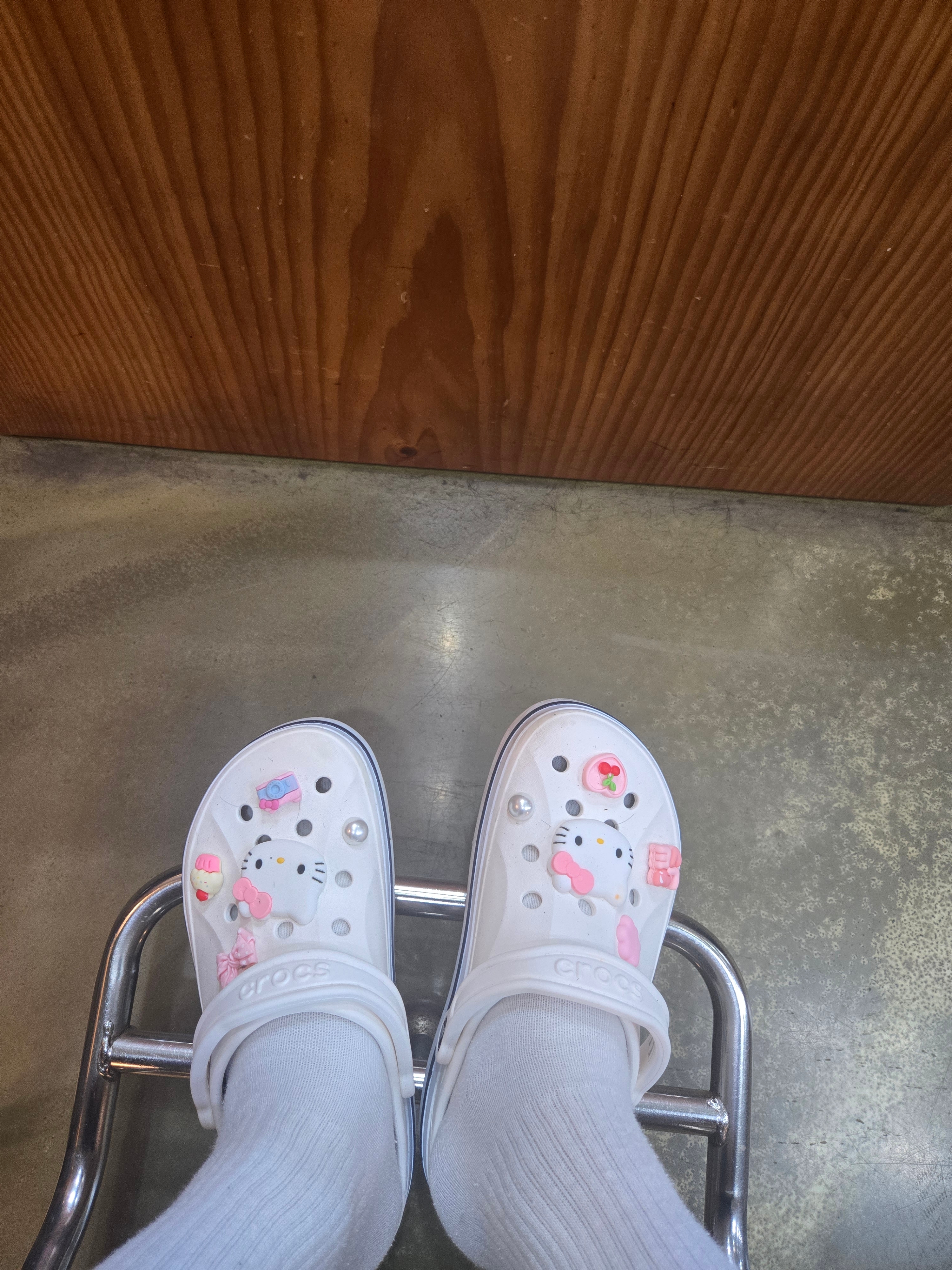 Crocs Bayaband Clog White Navy 착용 스타일