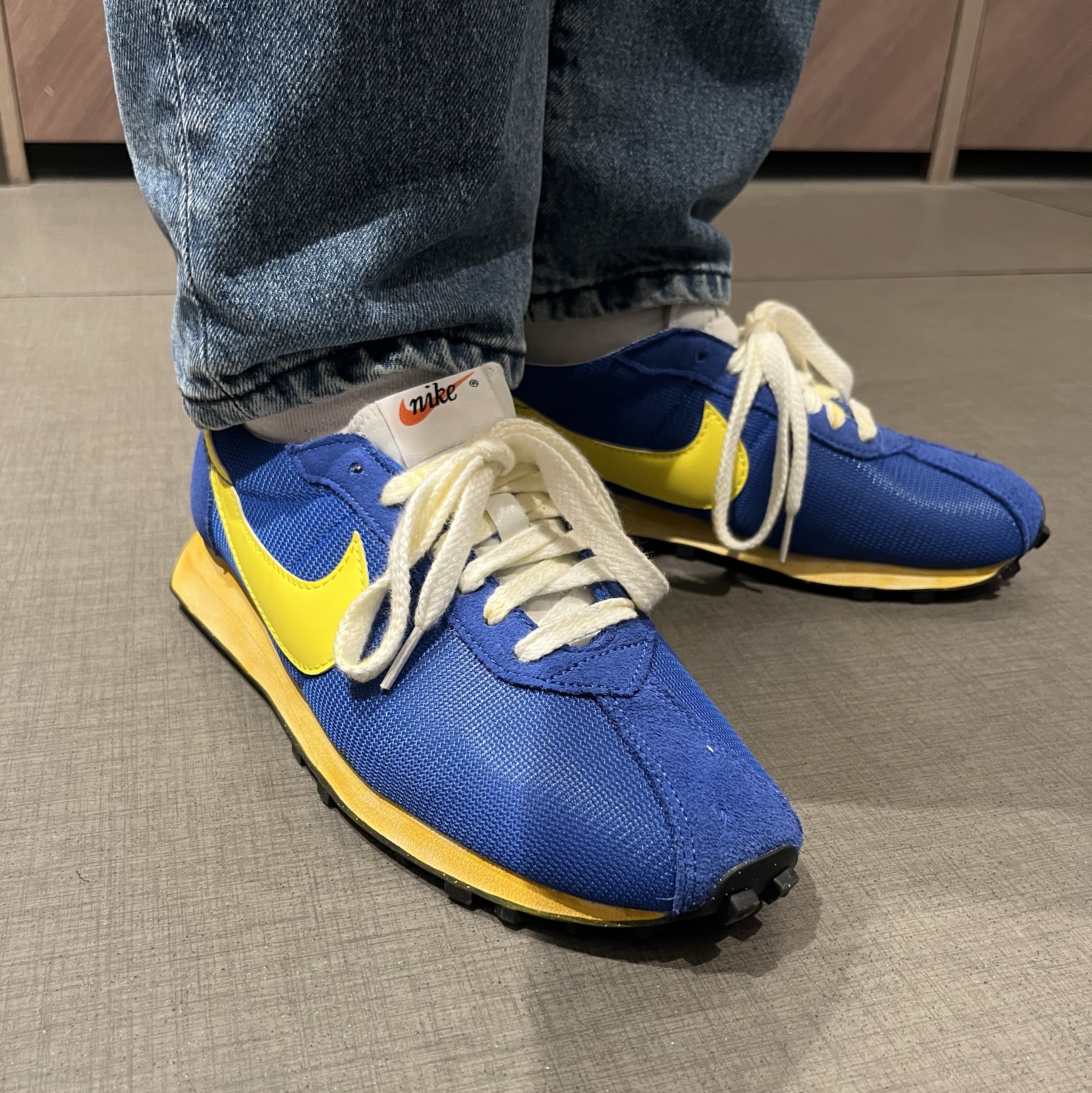 Nike LD-1000 SP Game Royal and Opti Yellow 착용 스타일 - 1