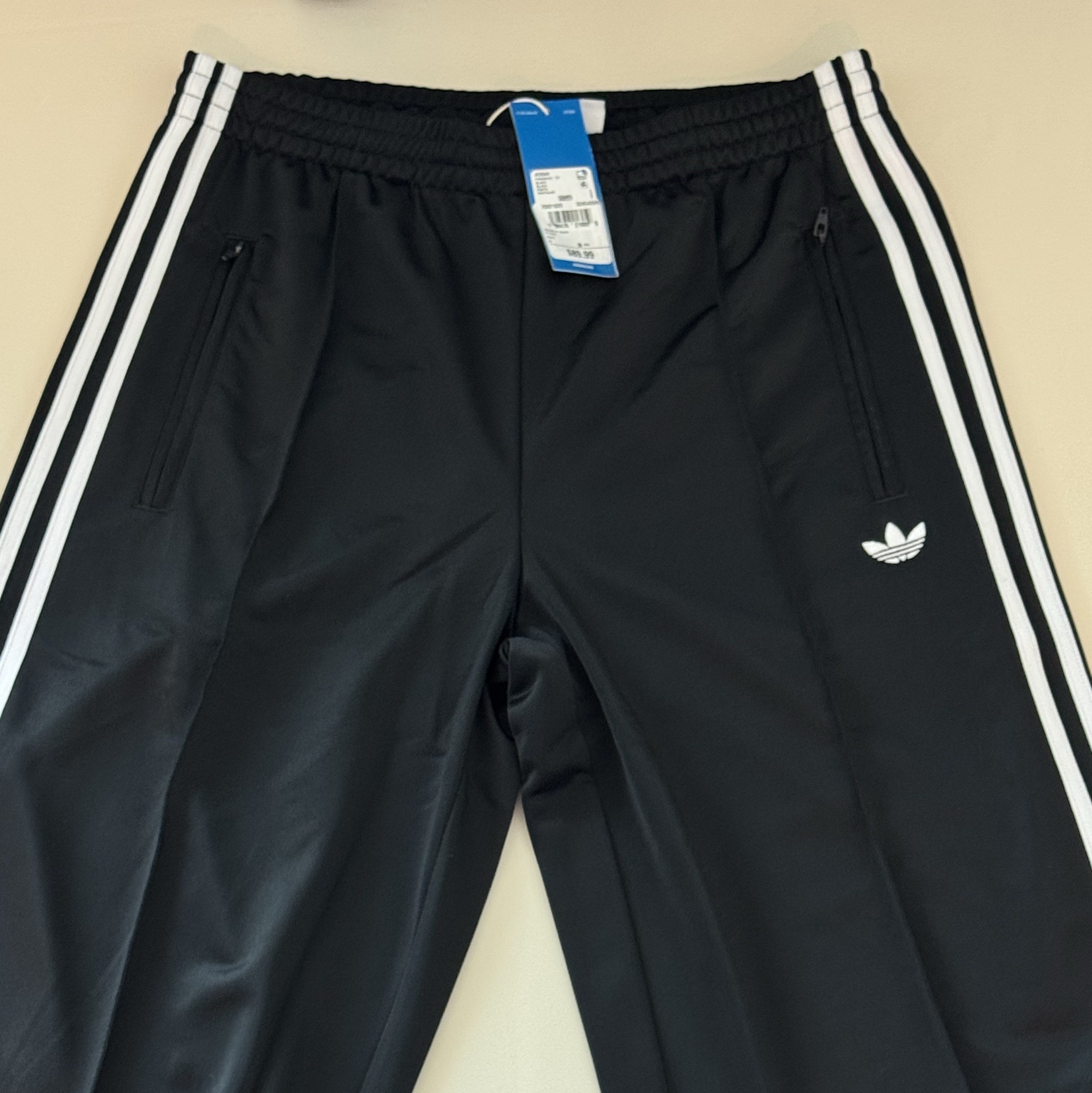 (W) Adidas Adicolor Classic Firebird Loose Track Pants Black - KR Sizing 착용 스타일