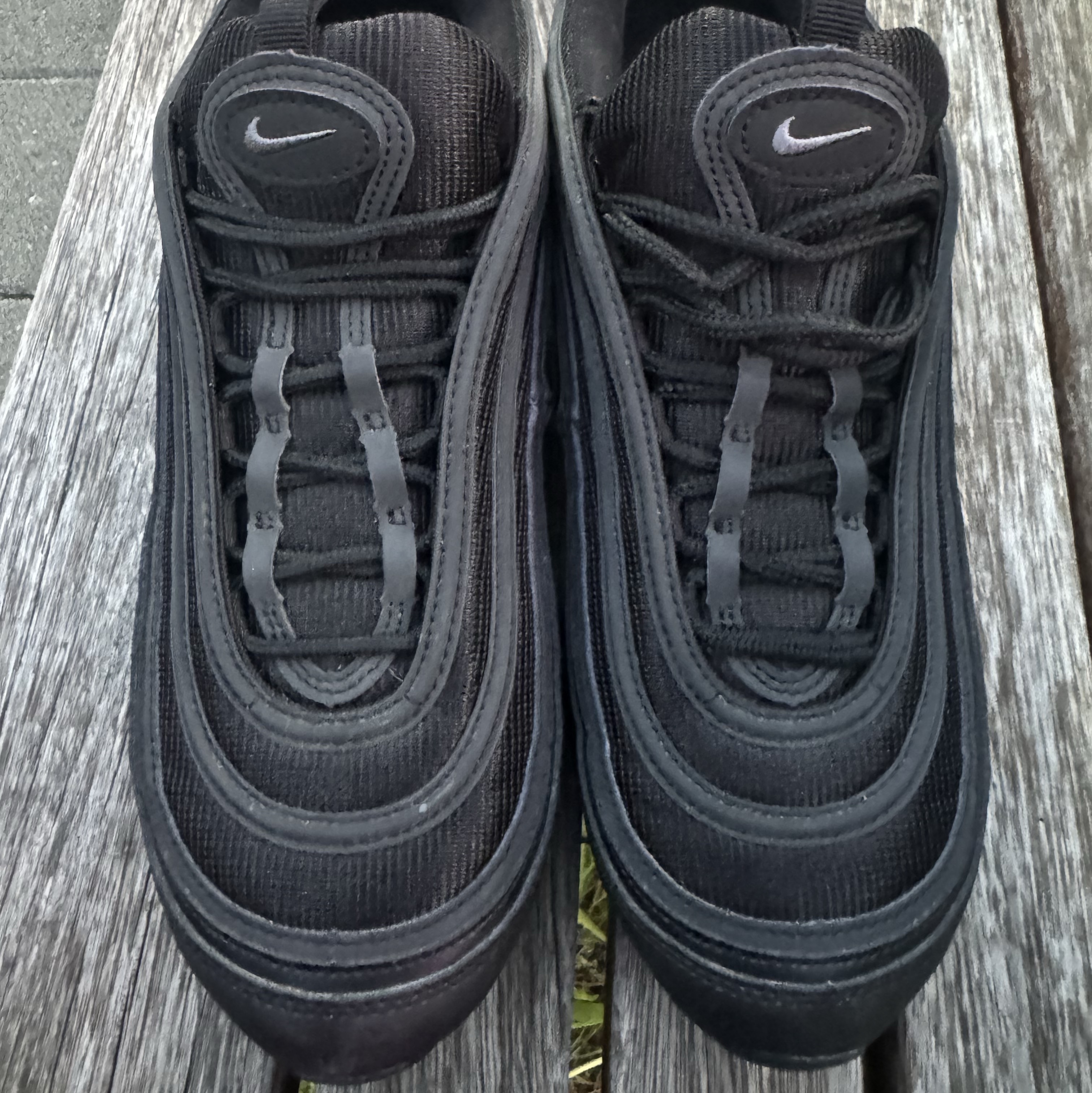 Nike Air Max 97 Black White Anthracite 착용 스타일 - 1