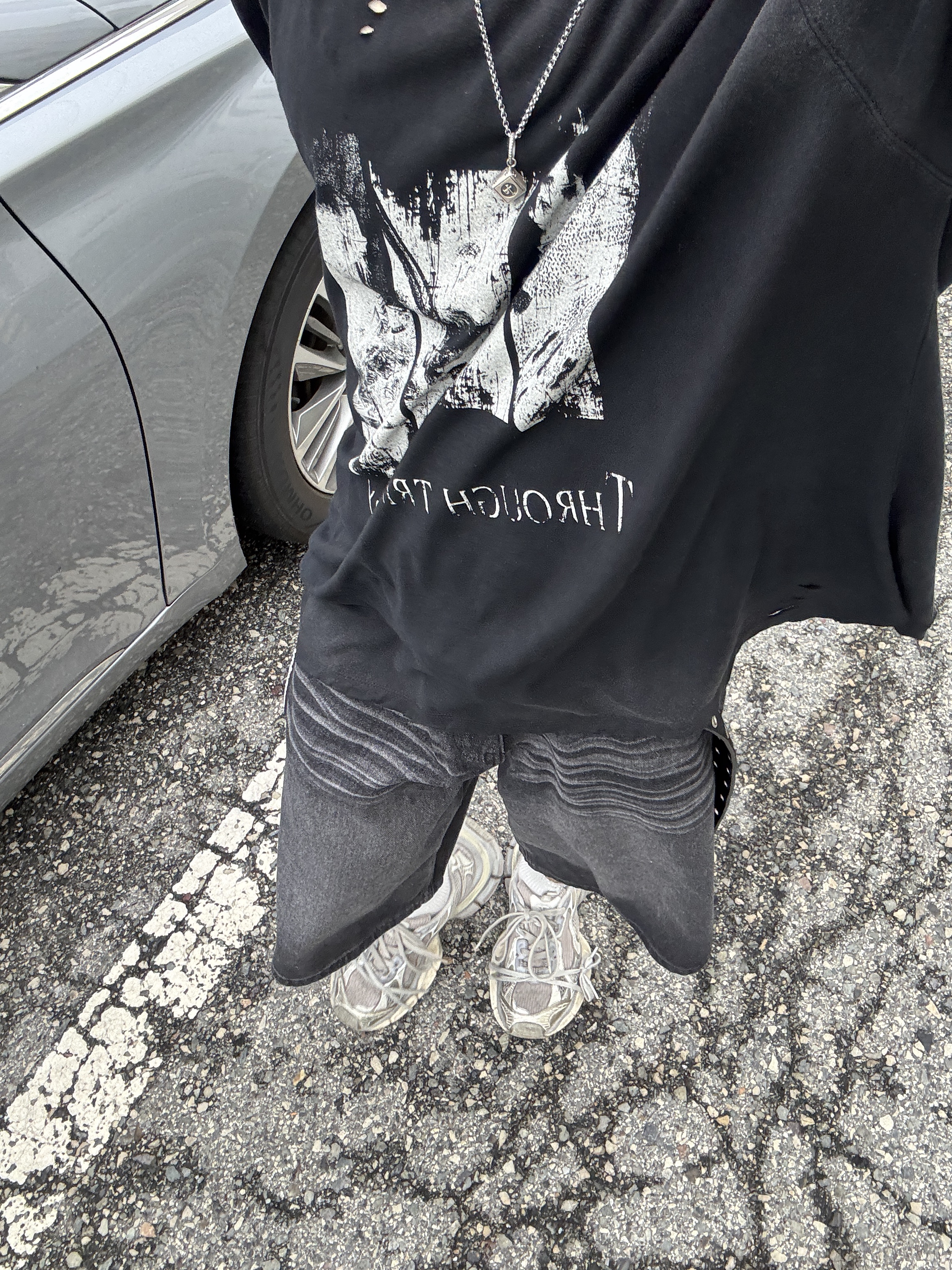 Kamien x MJD Double Hole Belt Black Shearling Calfskin, Balenciaga 3XL Sneakers Light Beige 착용 스타일