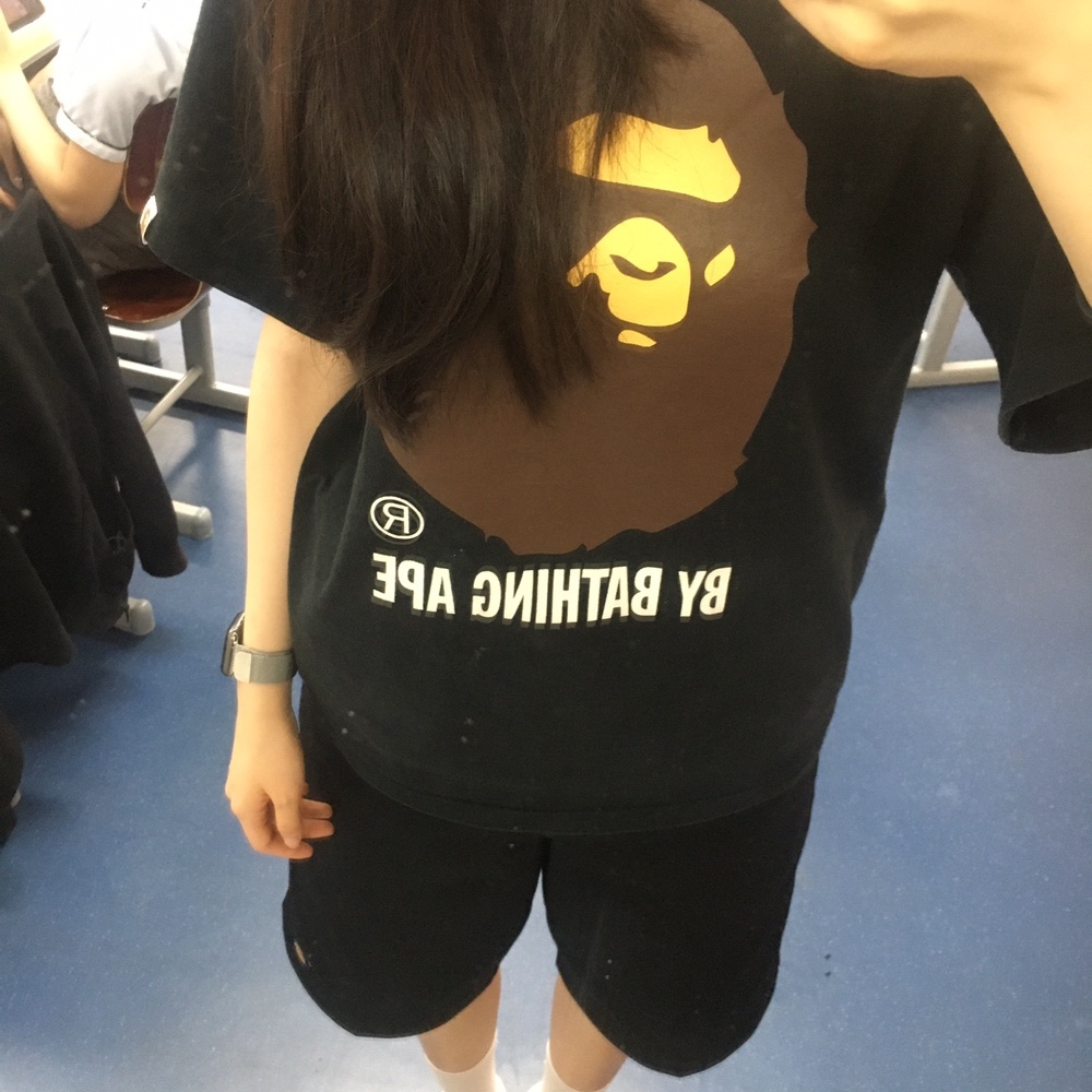 BAPE By Bathing Ape T-Shirt Black, Dickies Loose Fit 13 Inch Flat Front Work Shorts Black 착용 스타일