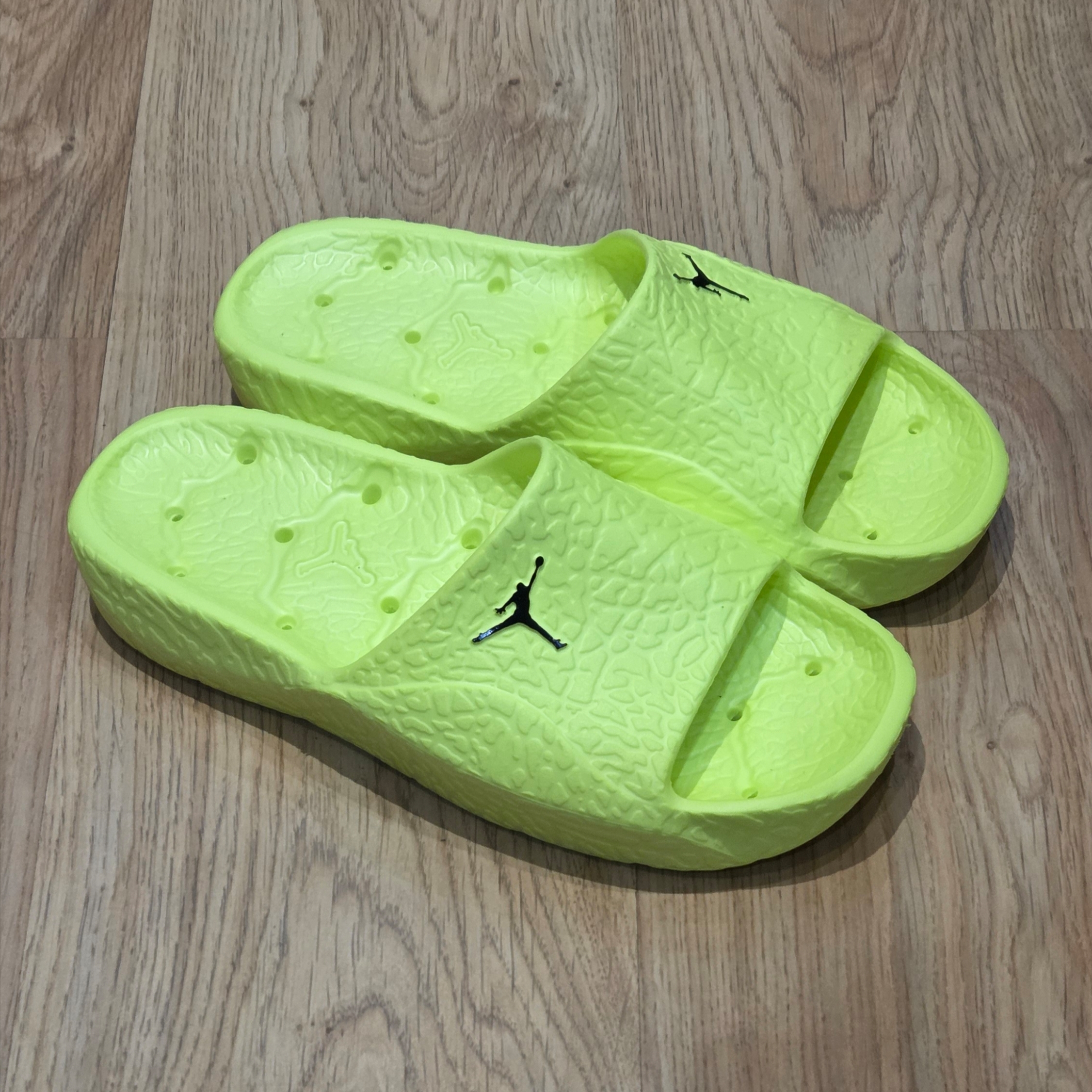 Jordan Franchise Slide Black White 착용 스타일 - 1