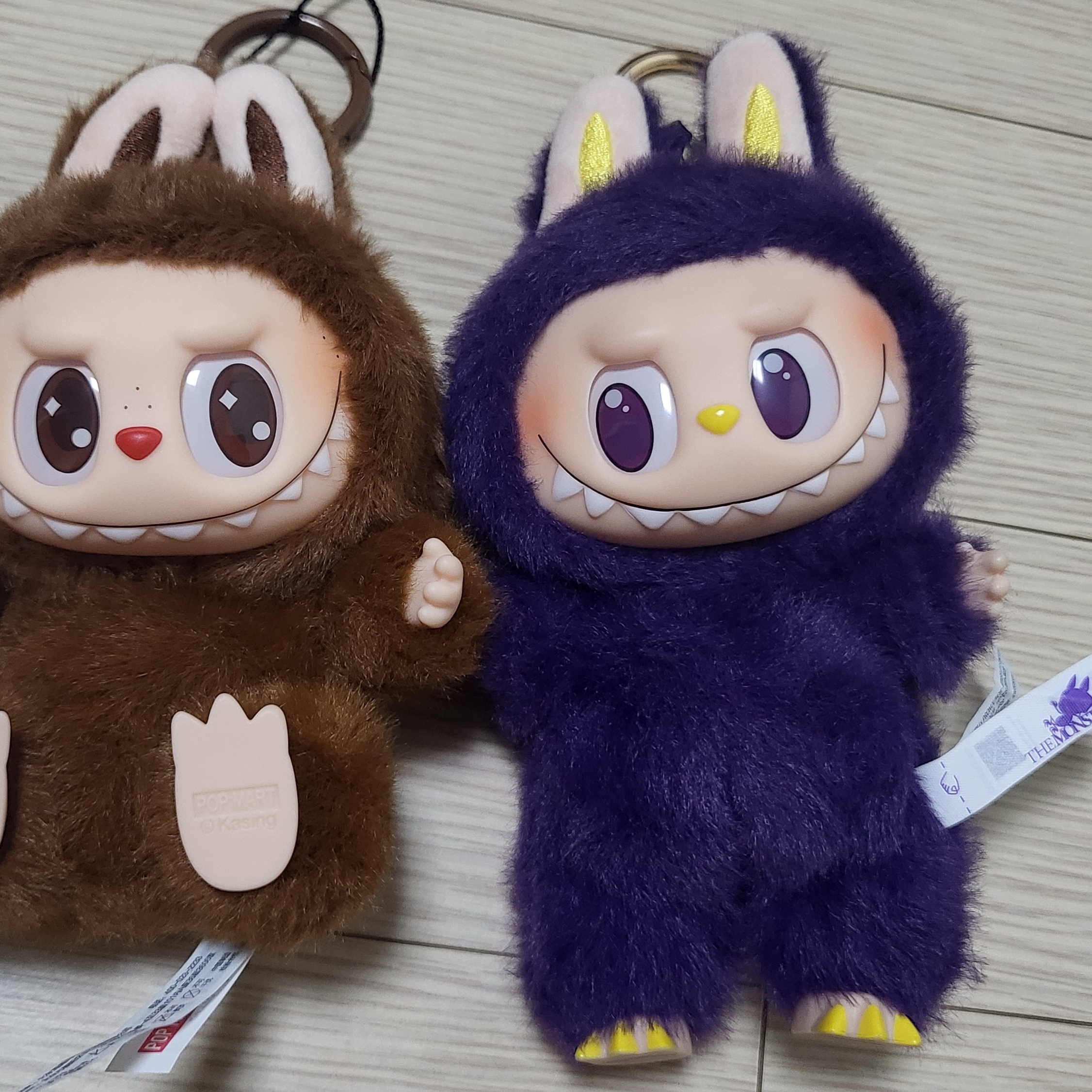 Pop Mart Labubu Let's Play Together Doll Series Duoduo Keyring (Opened Case), Pop Mart Labubu x Pronounce Lucky Fairy Toy Keyring 착용 스타일 - 3