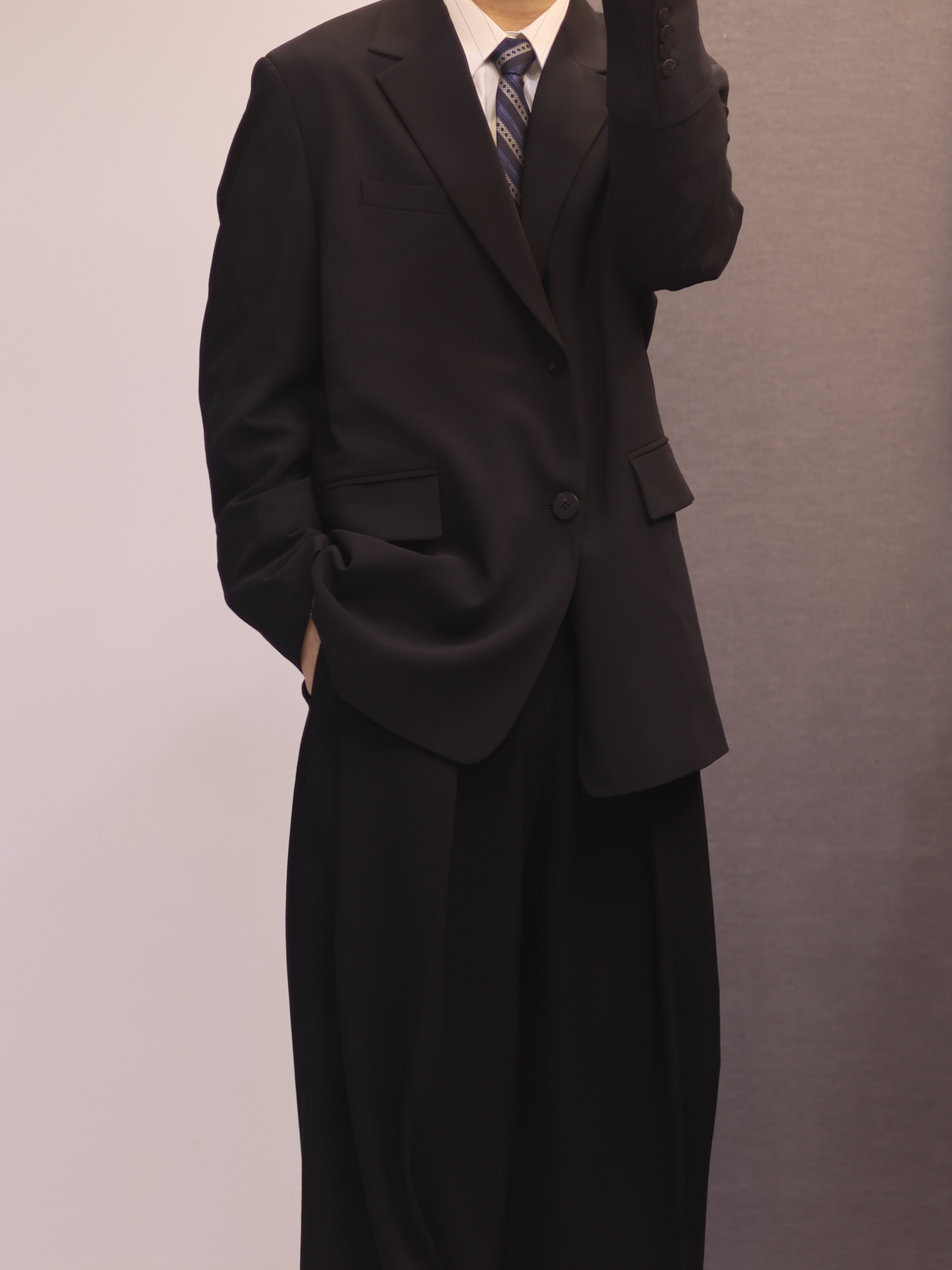 Wooyoungmi Wool Double Jacket Black - 24FW, Wooyoungmi Side Tuck Wide Pants Black - 24FW 착용 스타일 - 7