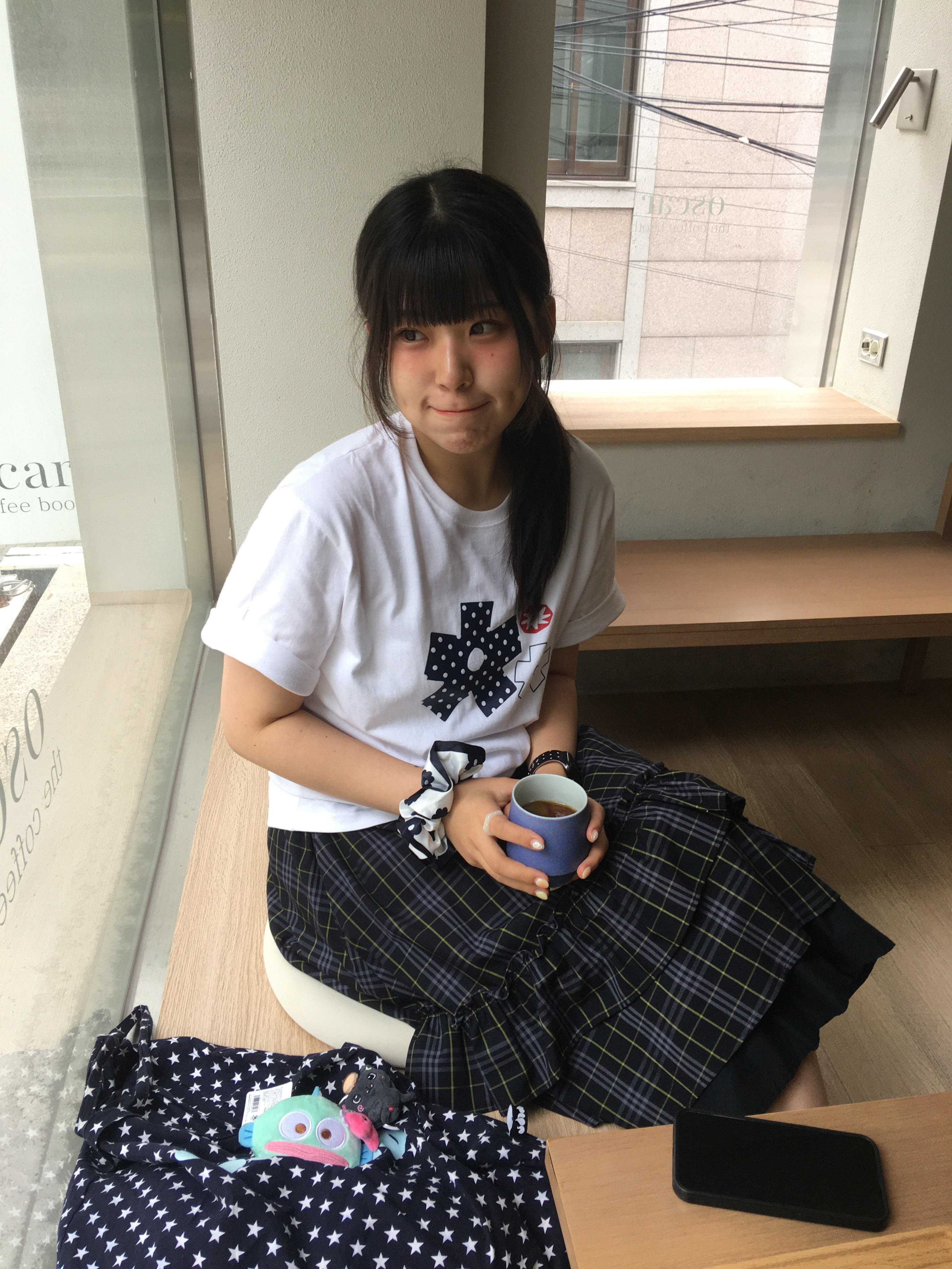 SLOW RECORD HOUSE Polka Dot Star T-Shirt White 착용 스타일 - 3
