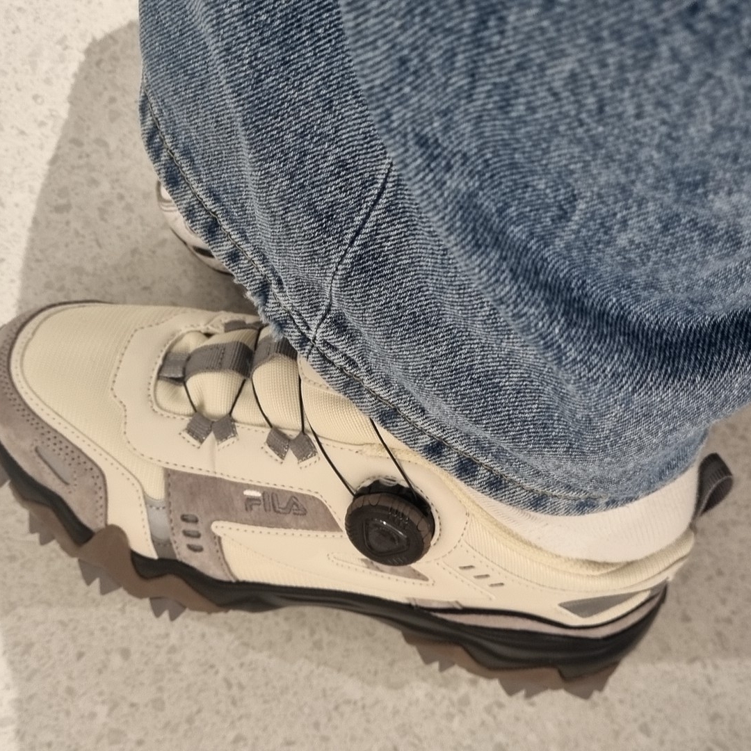 [6% 적립] Fila Oakmont TR Dial v2 Beige 착용 스타일