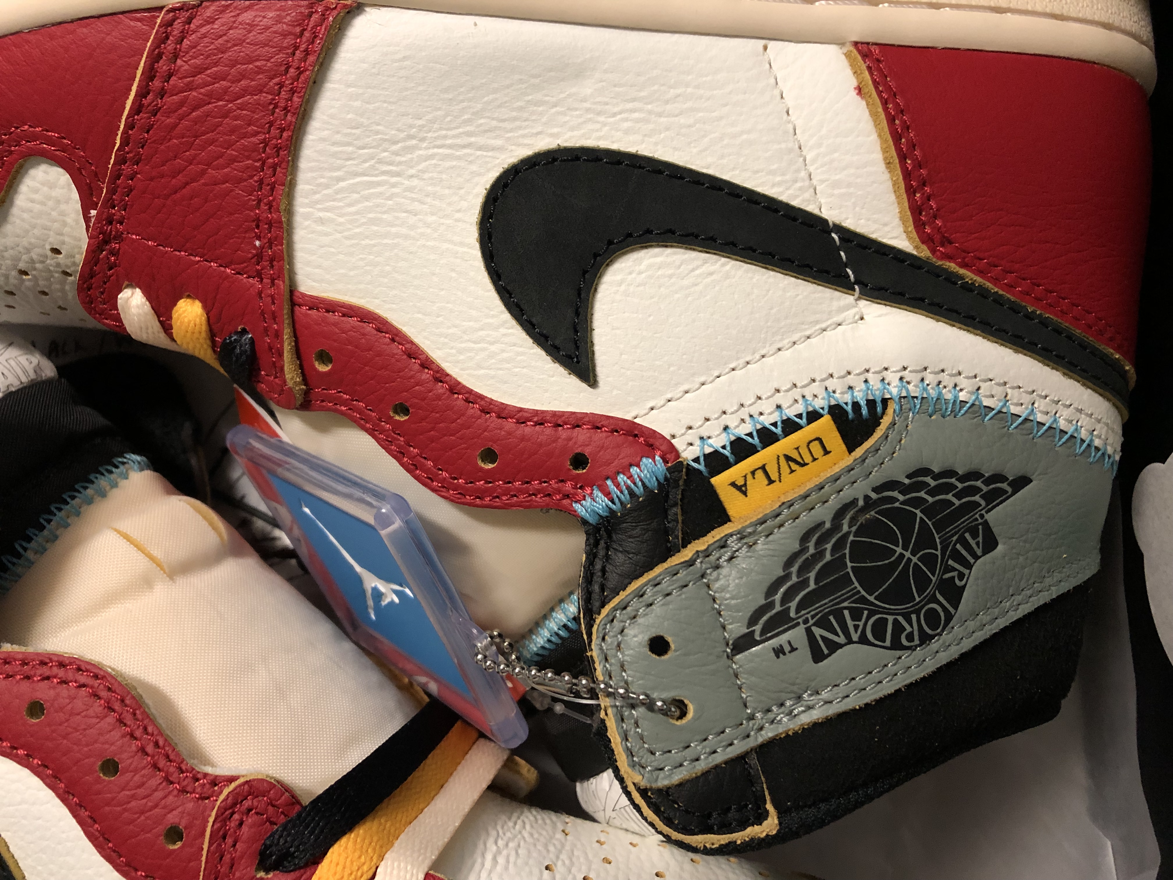 Jordan 1 x Union Retro High OG Chicago Shadow 착용 스타일 - 2
