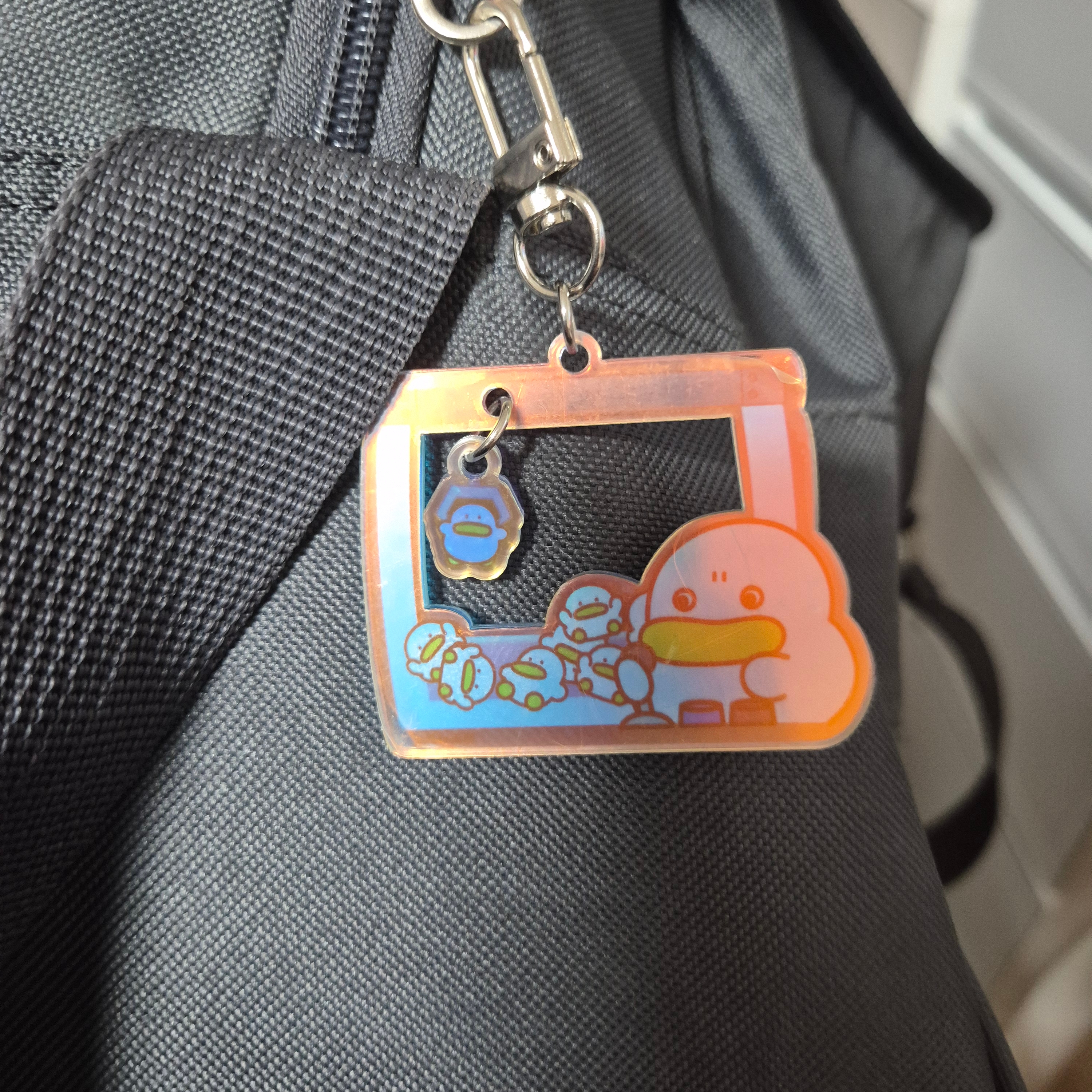 QwakCheol Random Acrylic Keyring 착용 스타일