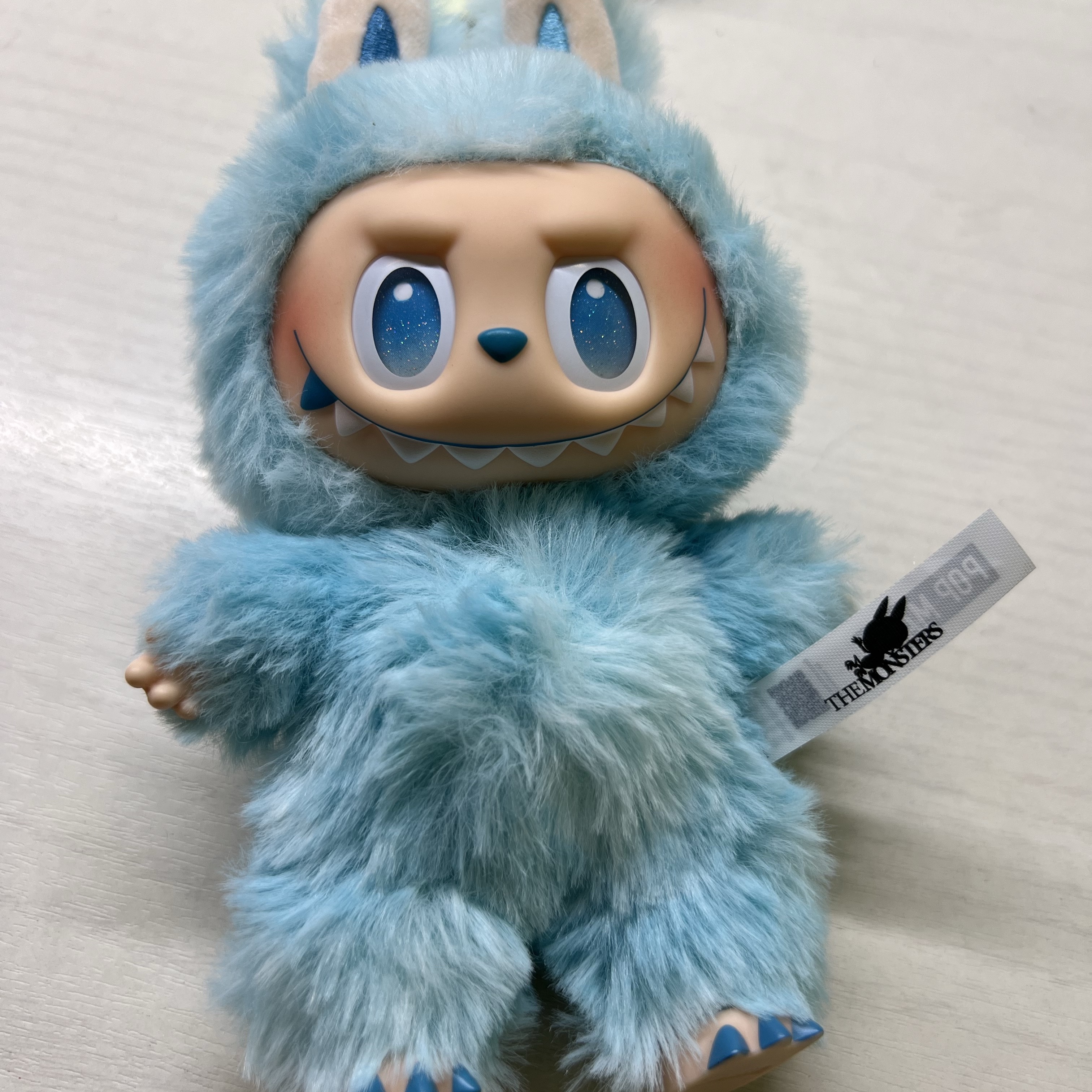 Pop Mart Labubu The Monsters Highlight Series Hope Keyring (Opened Case) 착용 스타일
