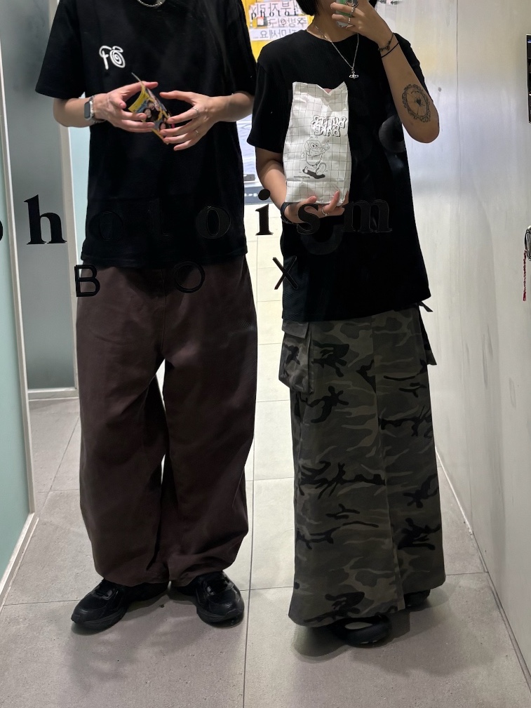 Vivienne Westwood Mini Bas Relief Pendant Silver, [예약 배송][KREAM 단독] Safarispot Basic Safari T-Shirt Black 착용 스타일 - 3