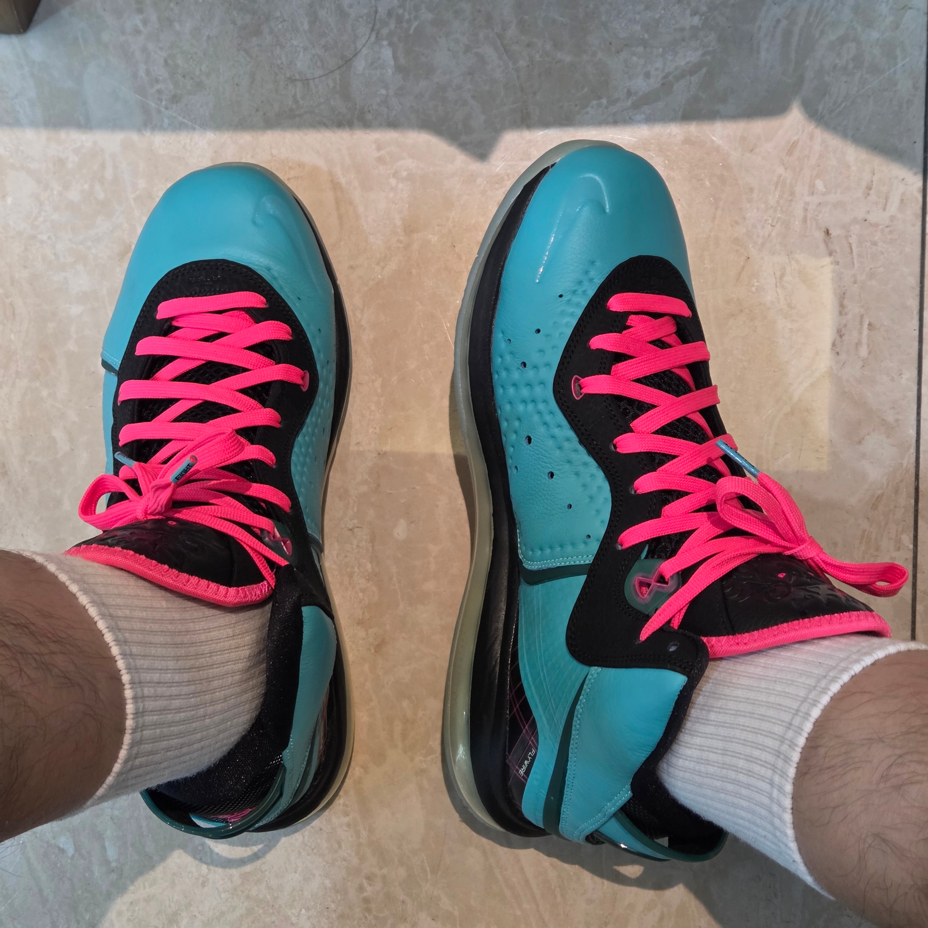 Nike LeBron 8 QS South Beach 2021 착용 스타일 - 1