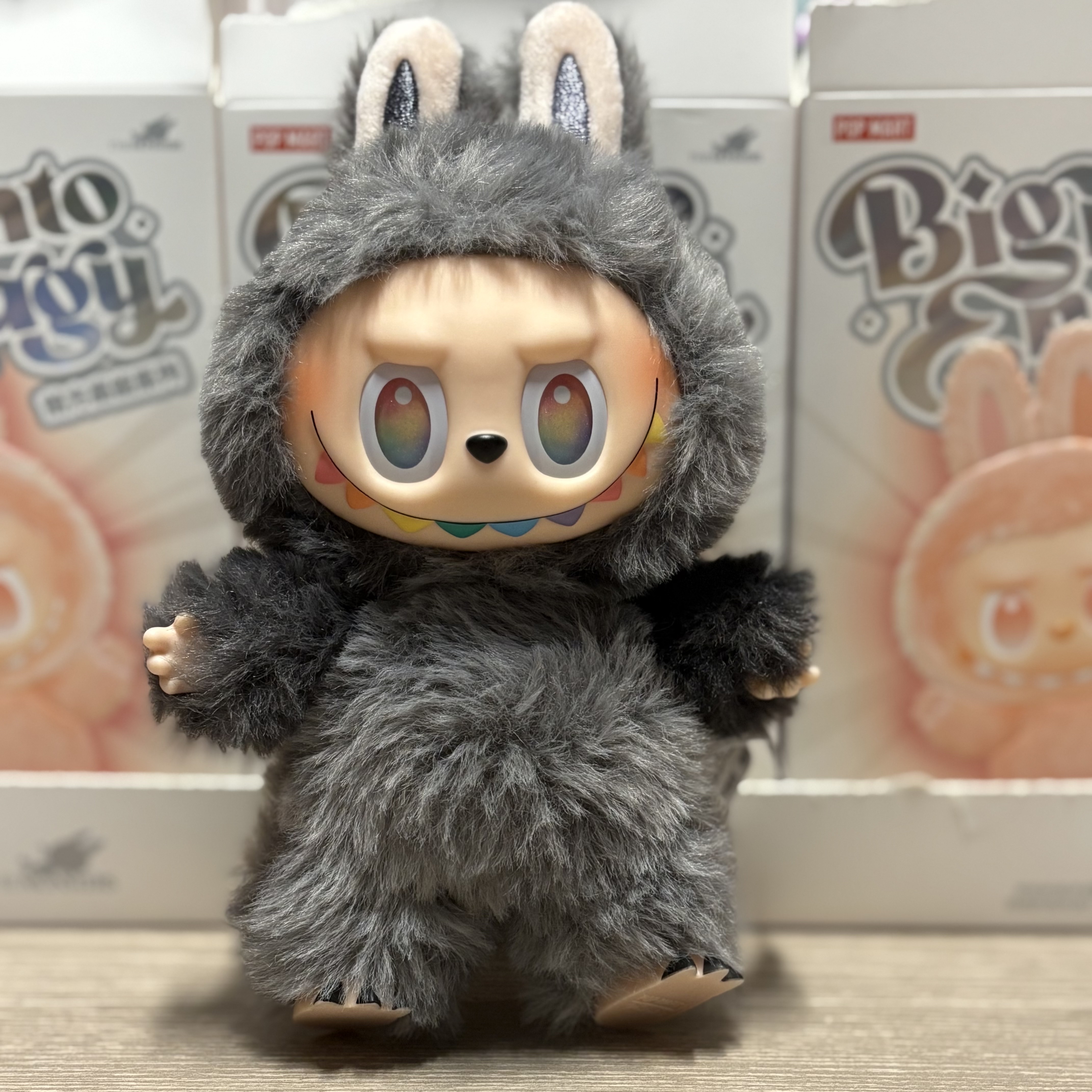 Pop Mart Labubu The Monsters Highlight Series Sealed Case (6 Blind Boxes) 착용 스타일 - 2