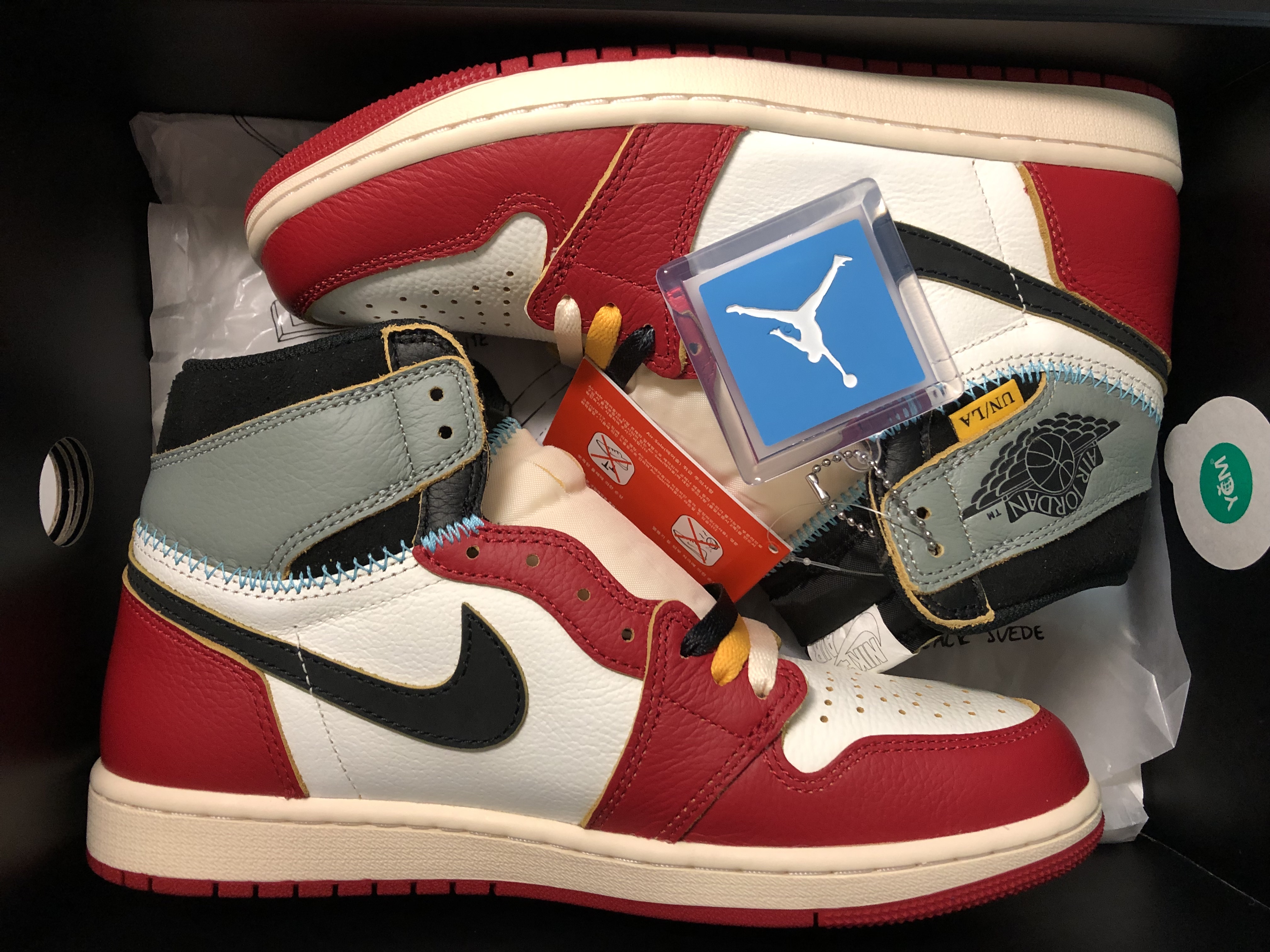 Jordan 1 x Union Retro High OG Chicago Shadow 착용 스타일 - 1