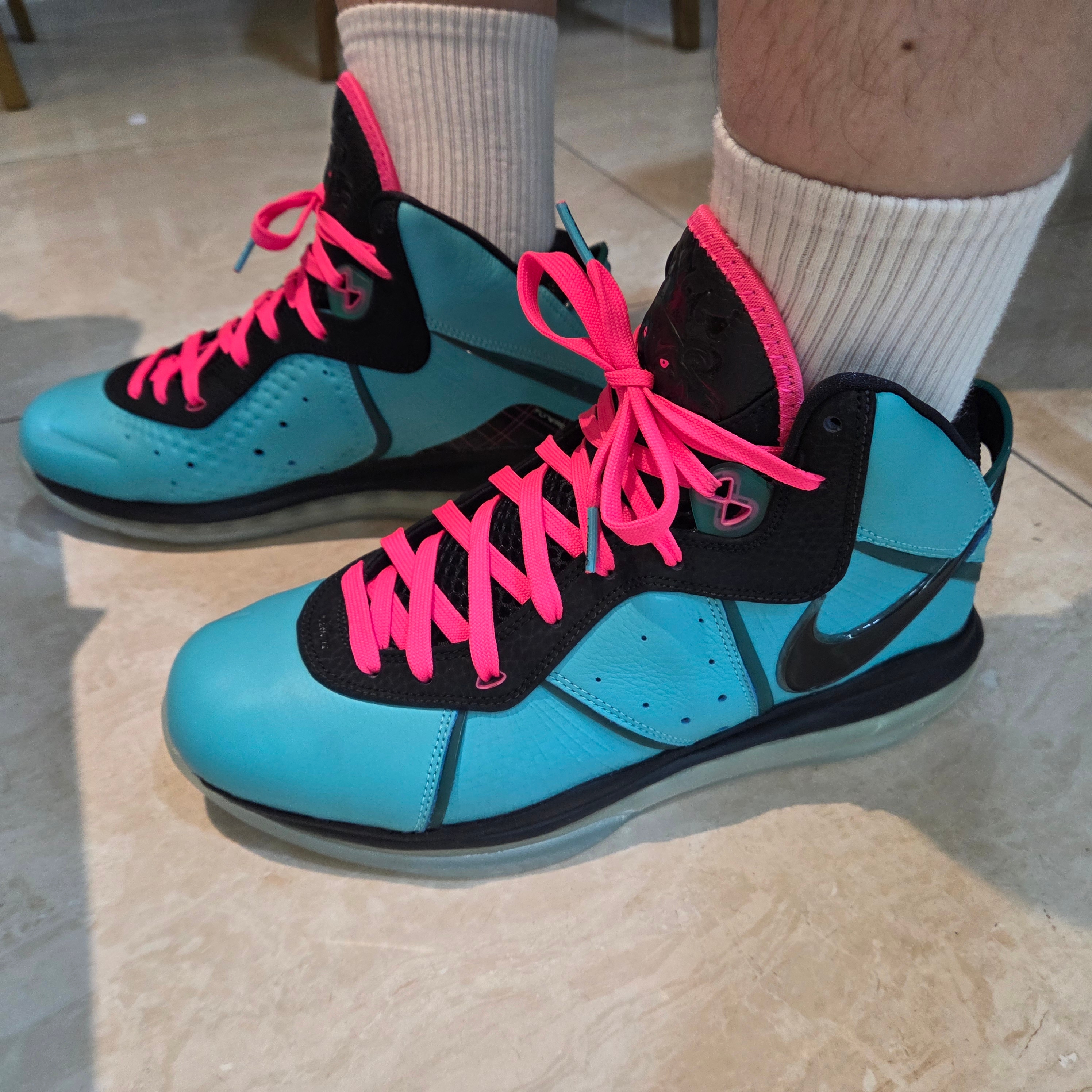 Nike LeBron 8 QS South Beach 2021 착용 스타일 - 2