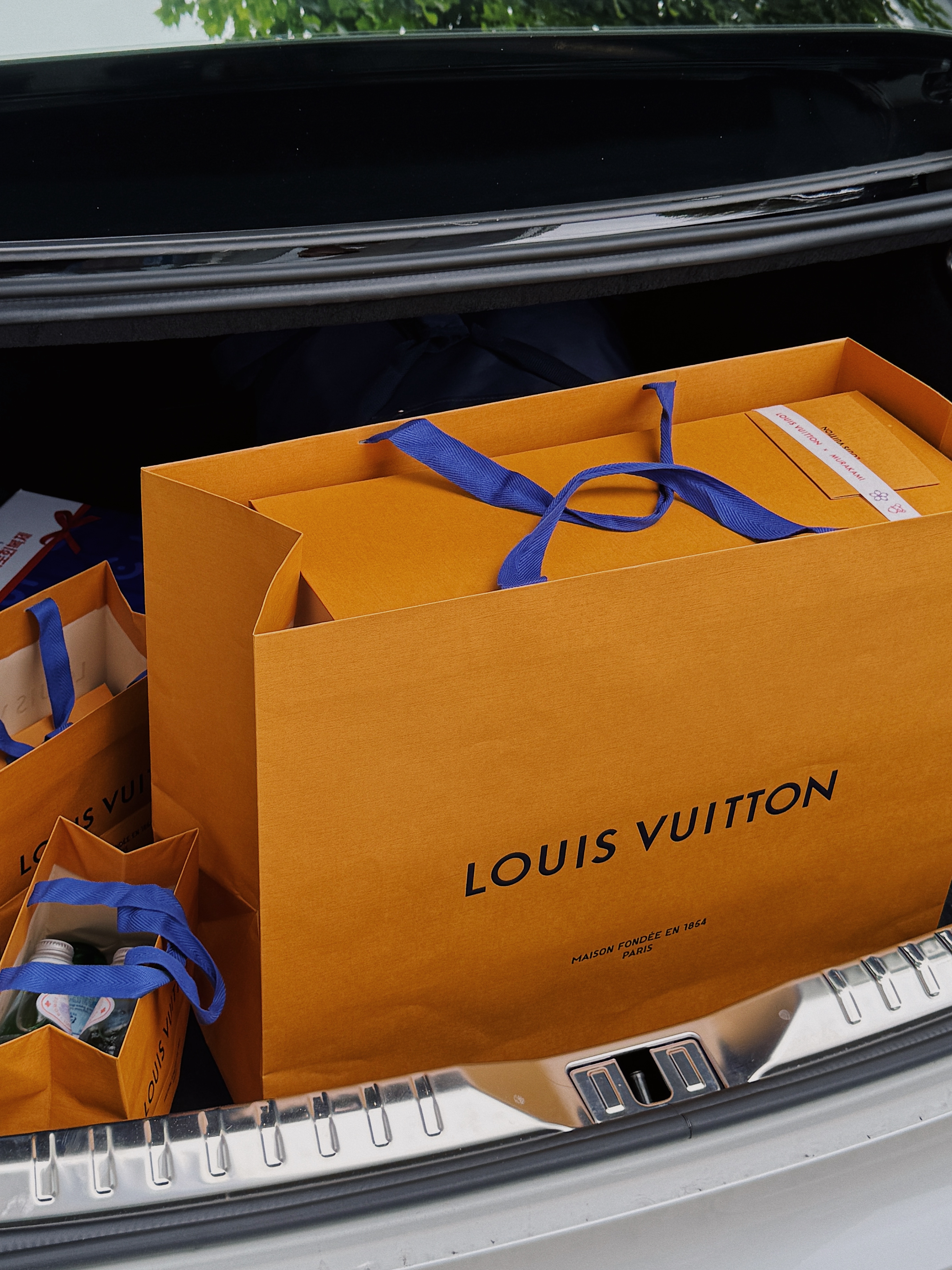 Louis Vuitton Shopper Tote MM Brown, Louis Vuitton Shopper Tote MM Monogram 착용 스타일 - 8