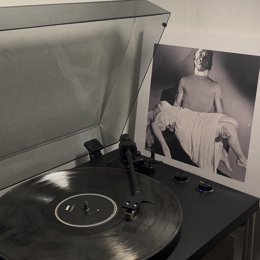 The Black Skirts 3rd Album Part 2 Thirsty Marble Smoke Translucent 착용 스타일