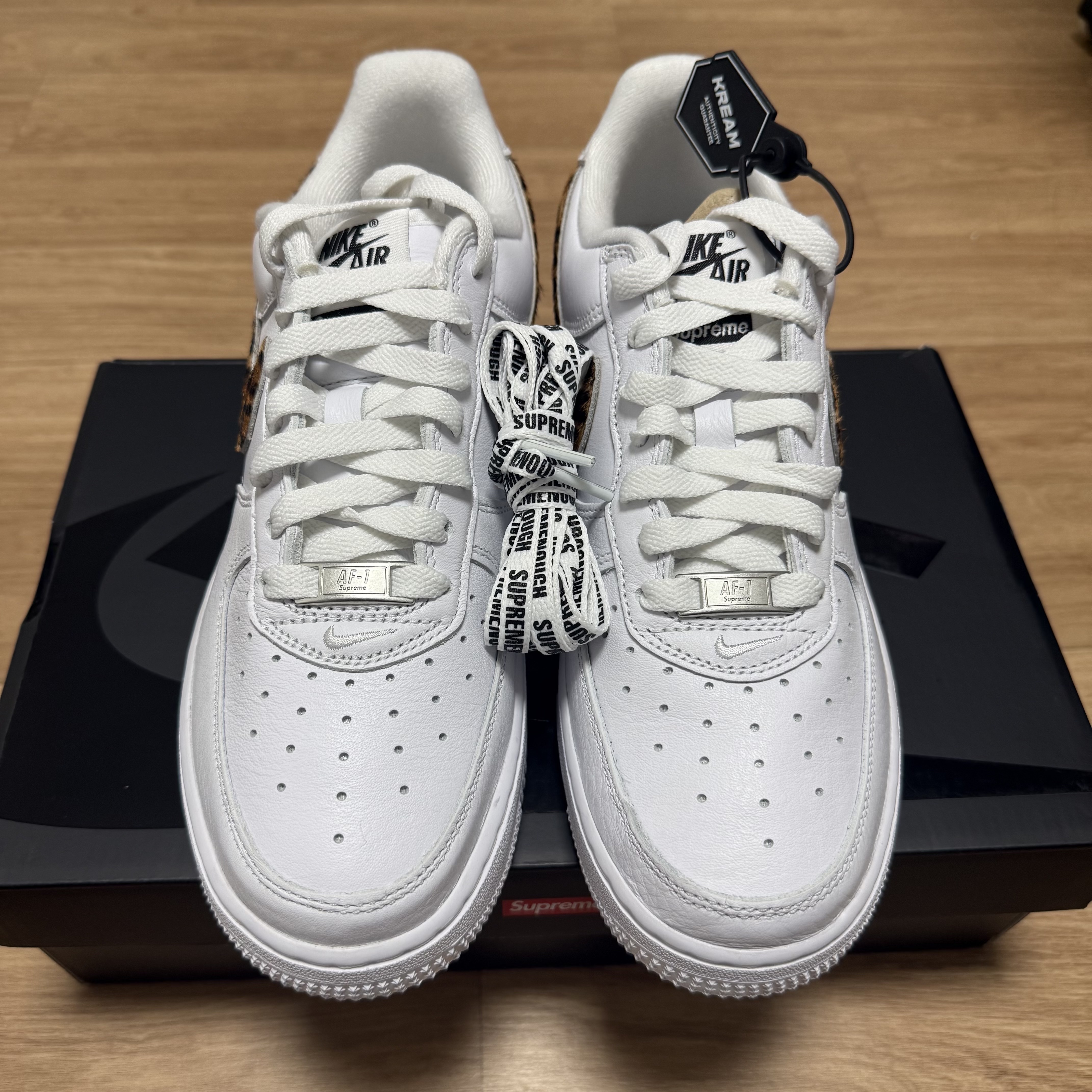 Nike x Supreme x GOODENOUGH Air Force 1 Low White - 25SS 착용 스타일 - 2