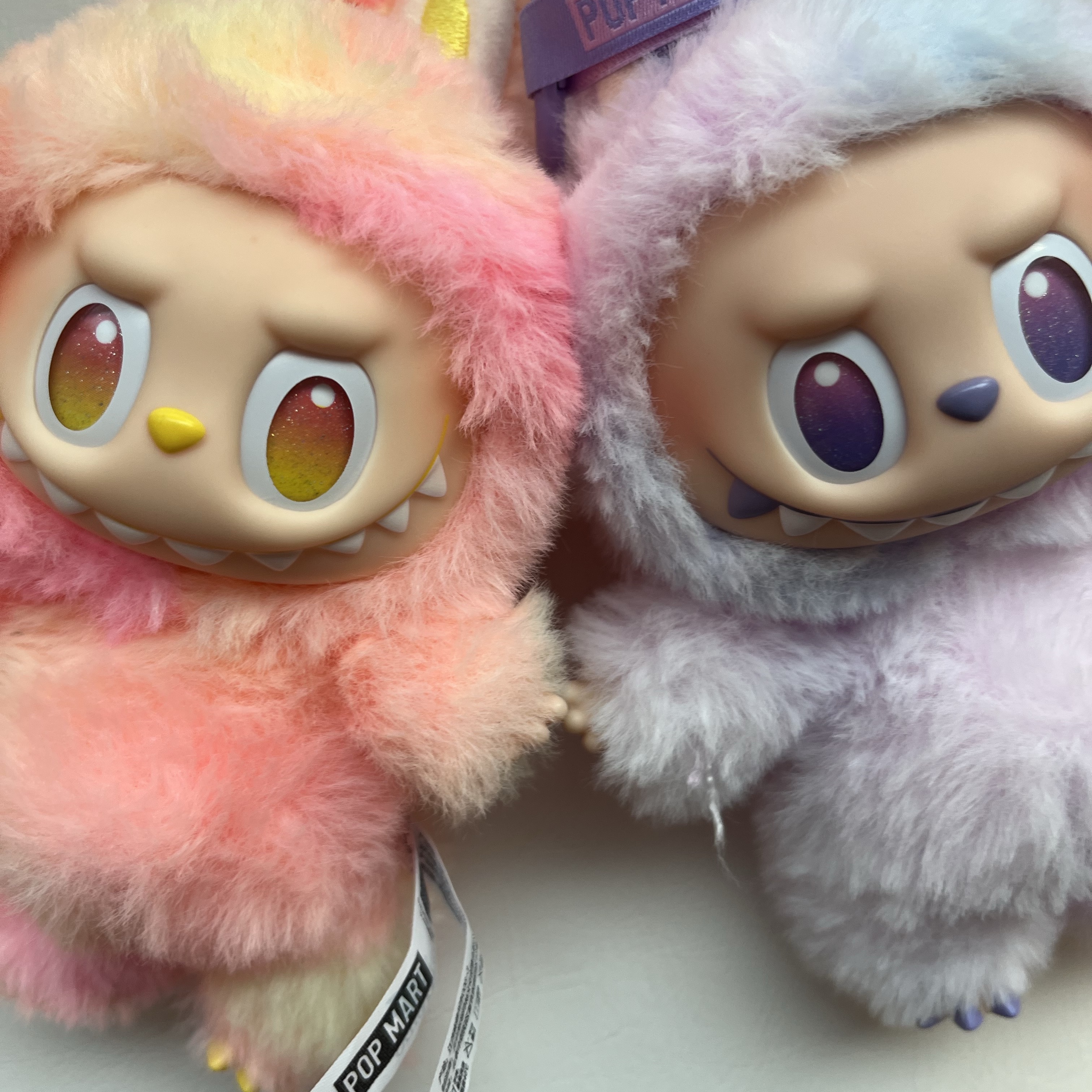 Pop Mart Labubu The Monsters Highlight Series Sealed Case (1 Blind Box) 착용 스타일 - 1