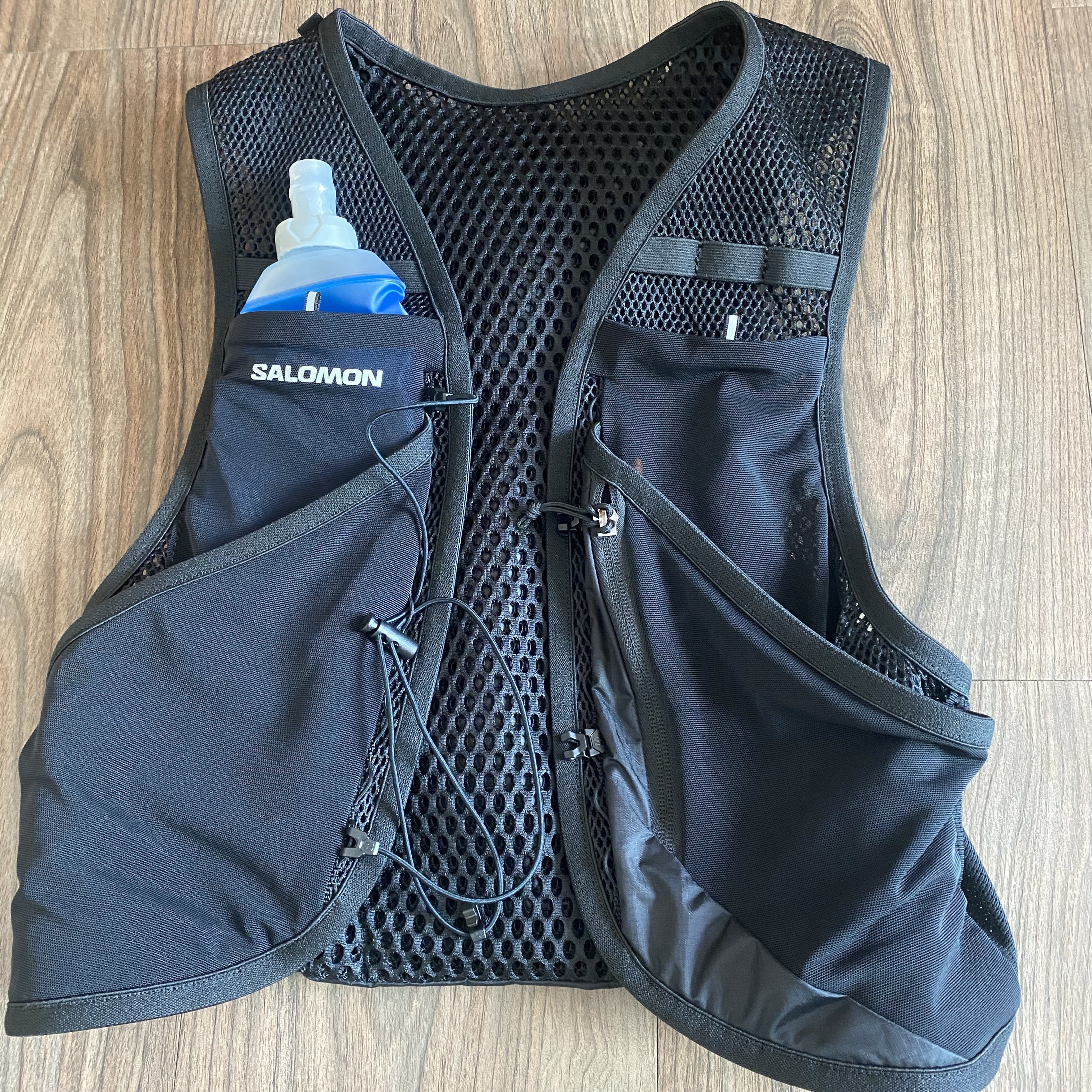Salomon Active Skin 4 Set Black Metal 착용 스타일