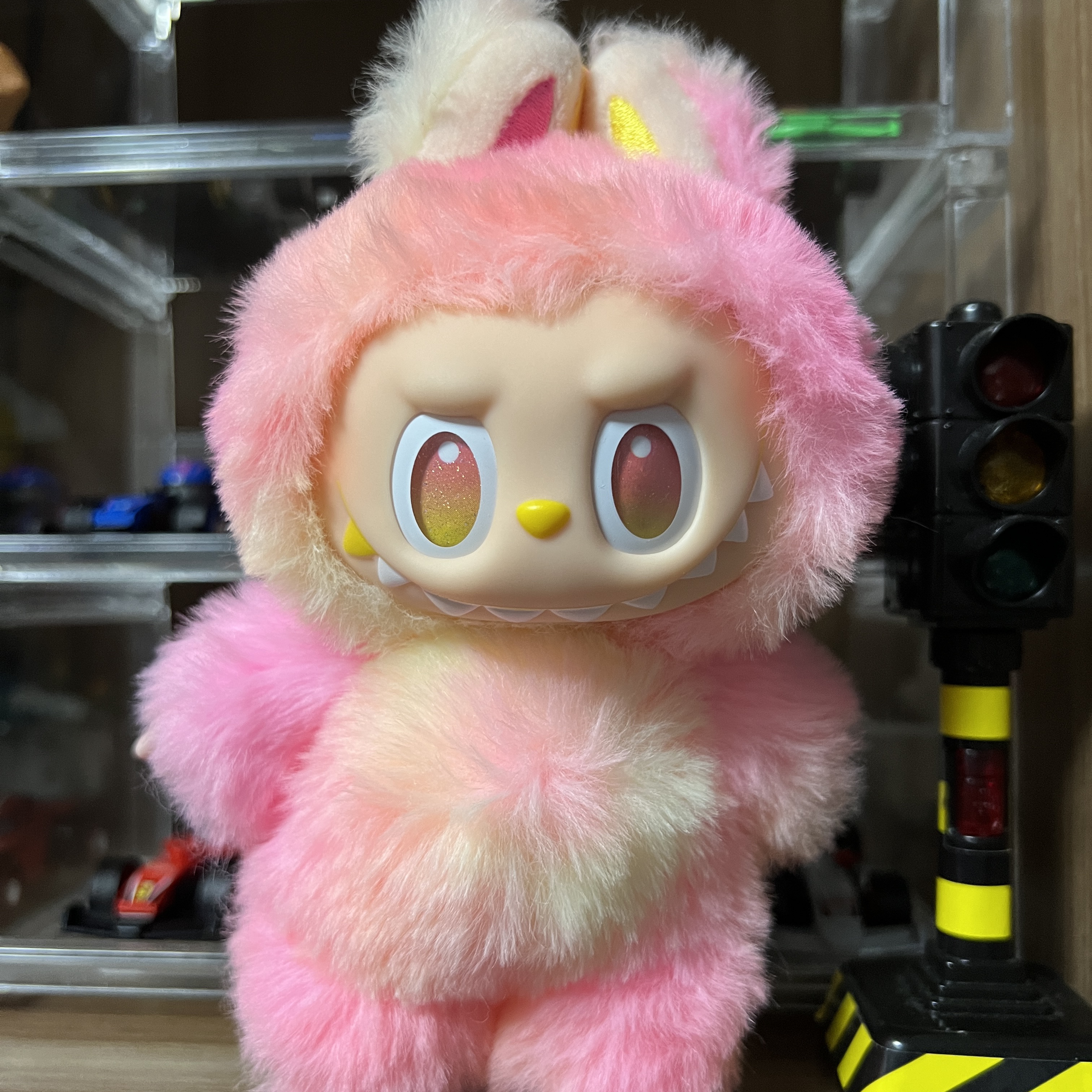 Pop Mart Labubu The Monsters Highlight Series Loyalty Keyring (Opened Case) 착용 스타일