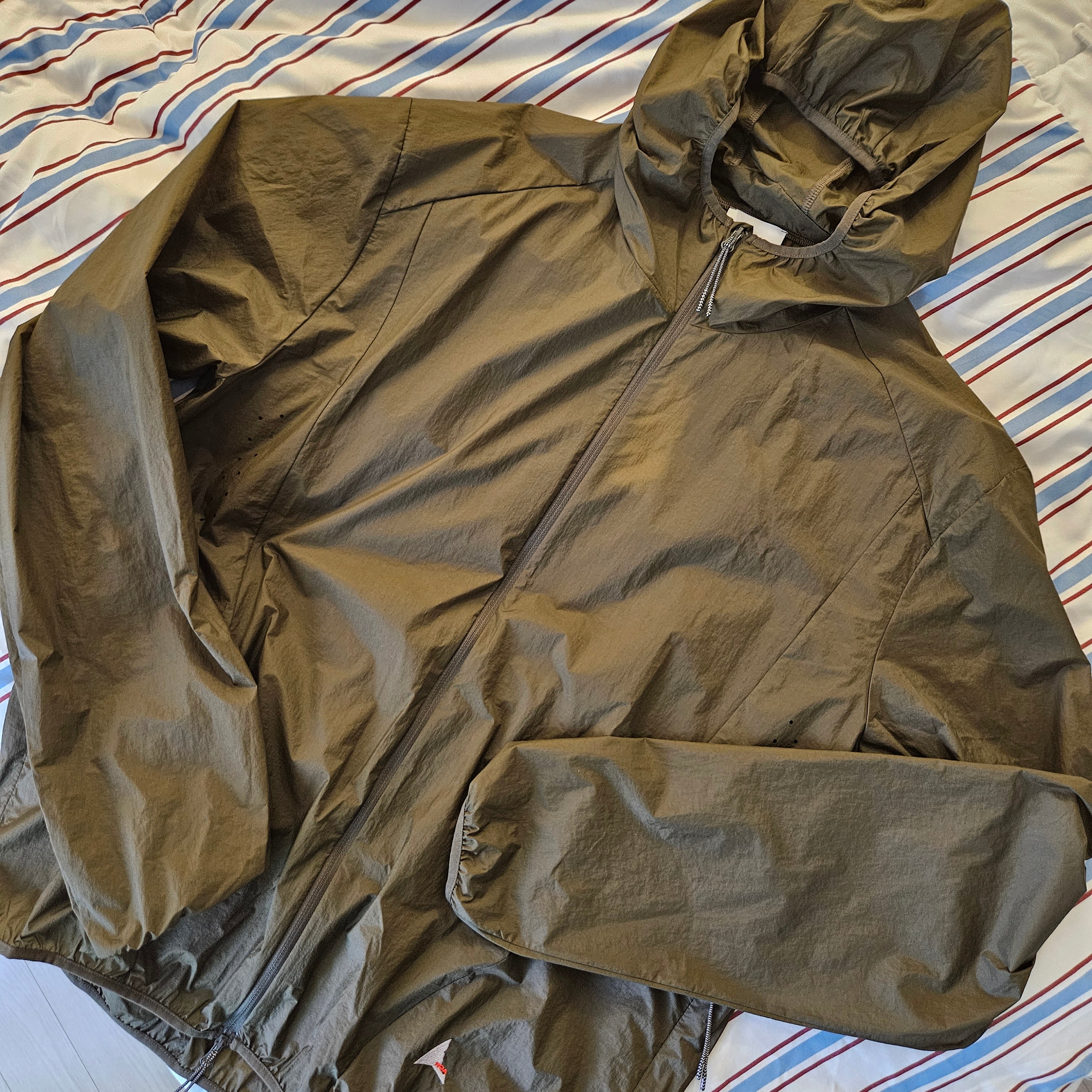 ROA Packable Wind Jacket Dark Olive - 25SS 착용 스타일