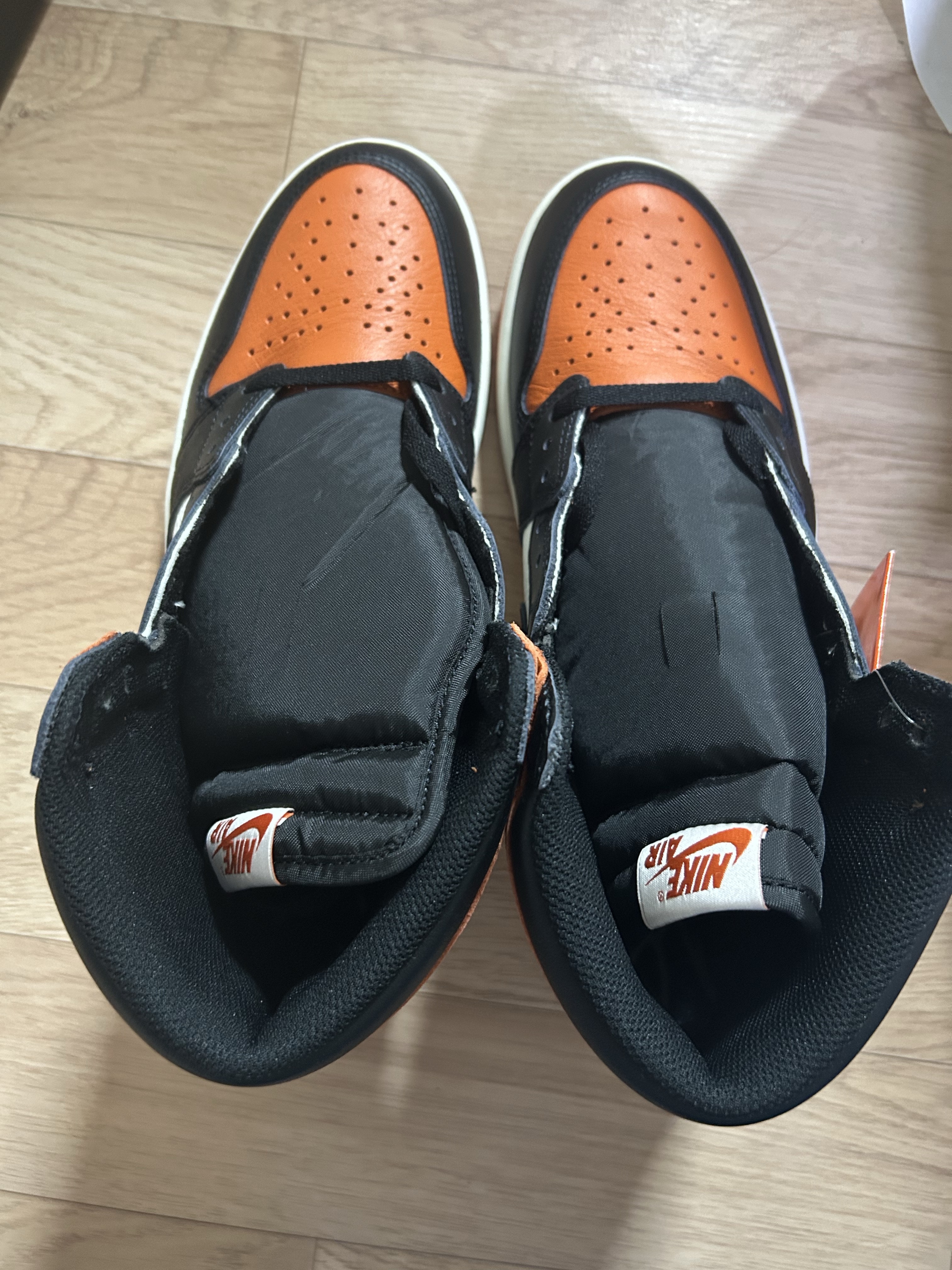 Jordan 1 Retro High OG Shattered Backboard 착용 스타일