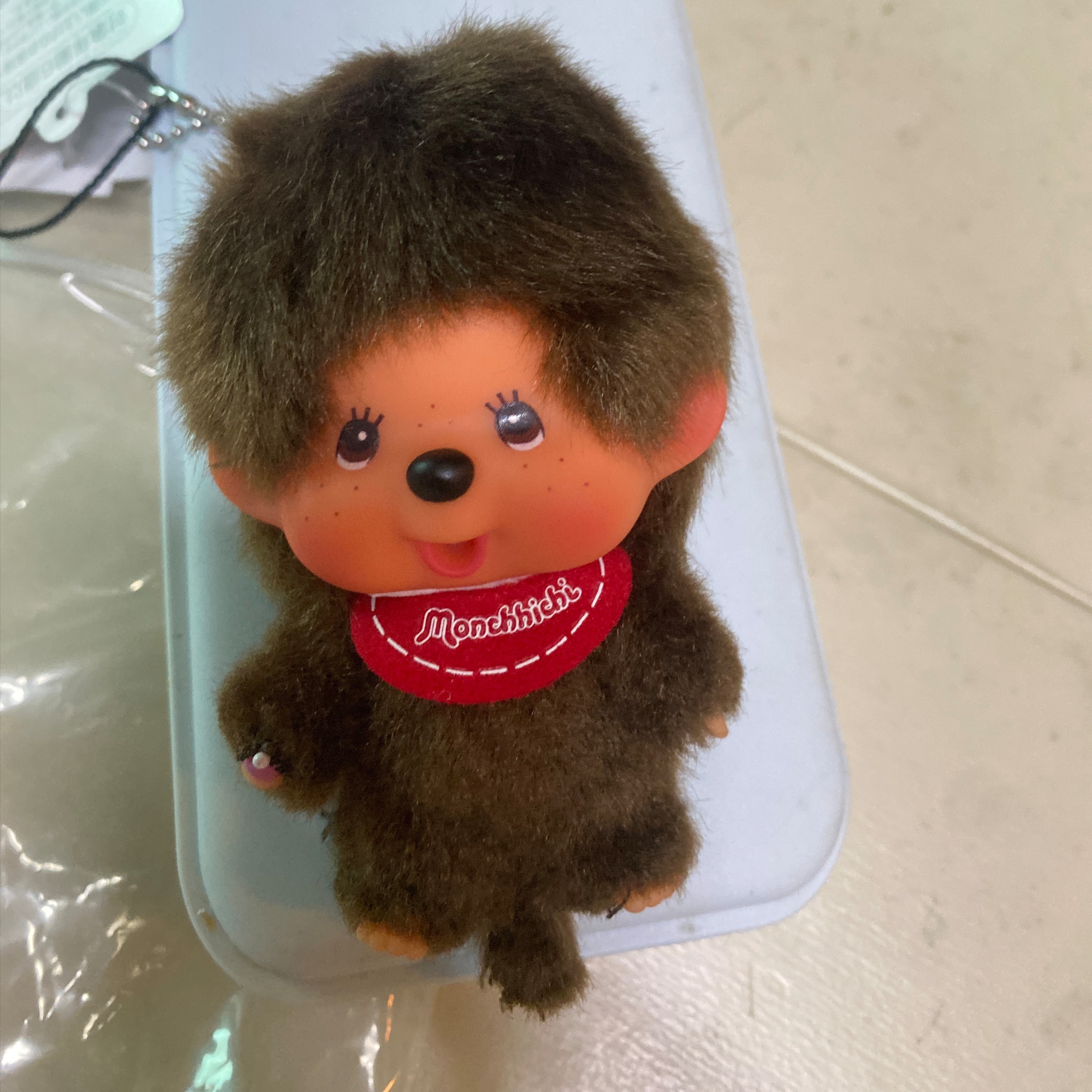 Monchhichi Bighead SS Boy Key Chain Brown 착용 스타일