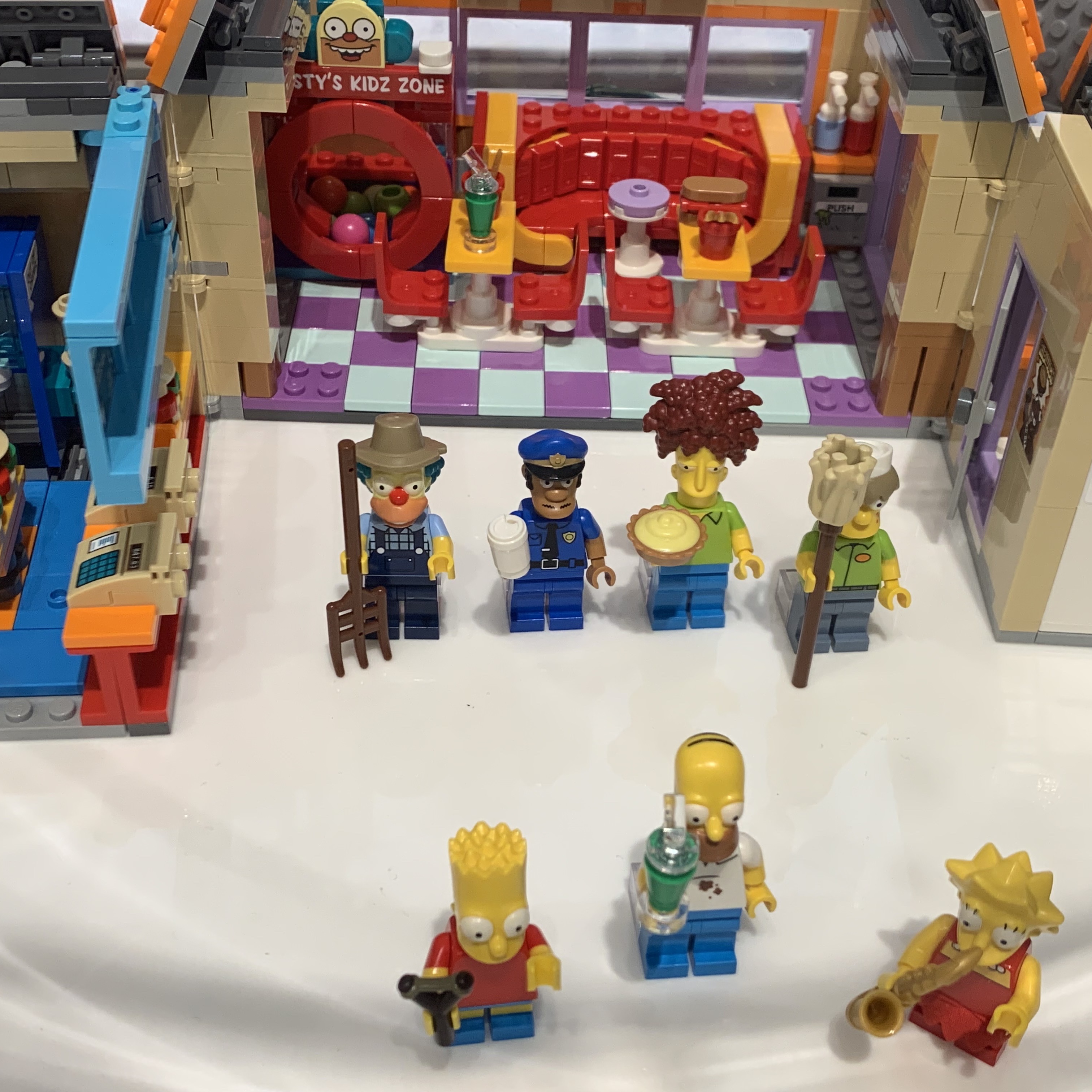 Lego Icons The Simpsons: Krusty Burger 착용 스타일