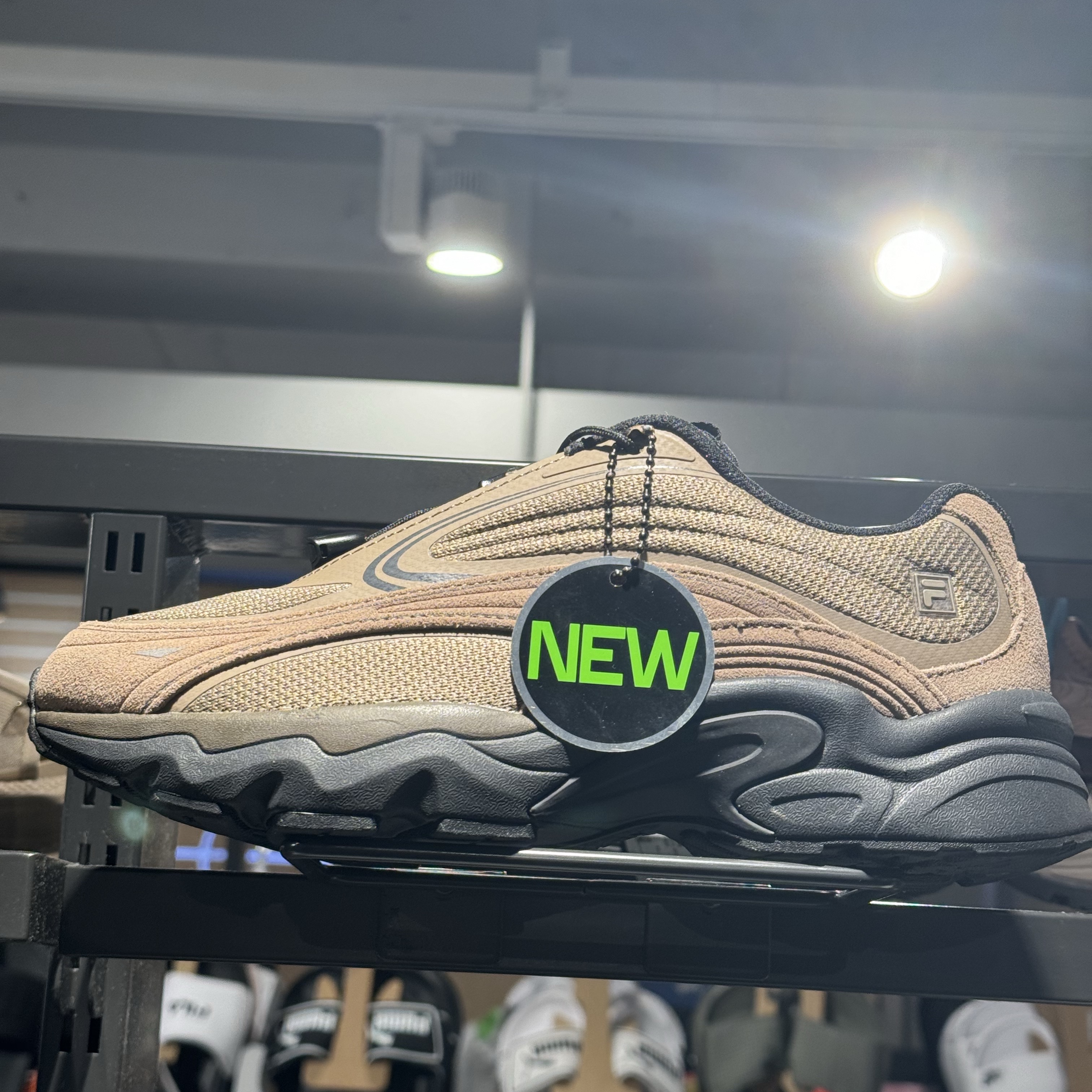 [6% 적립] FILA Pantera 99/25 LX Brown 착용 스타일