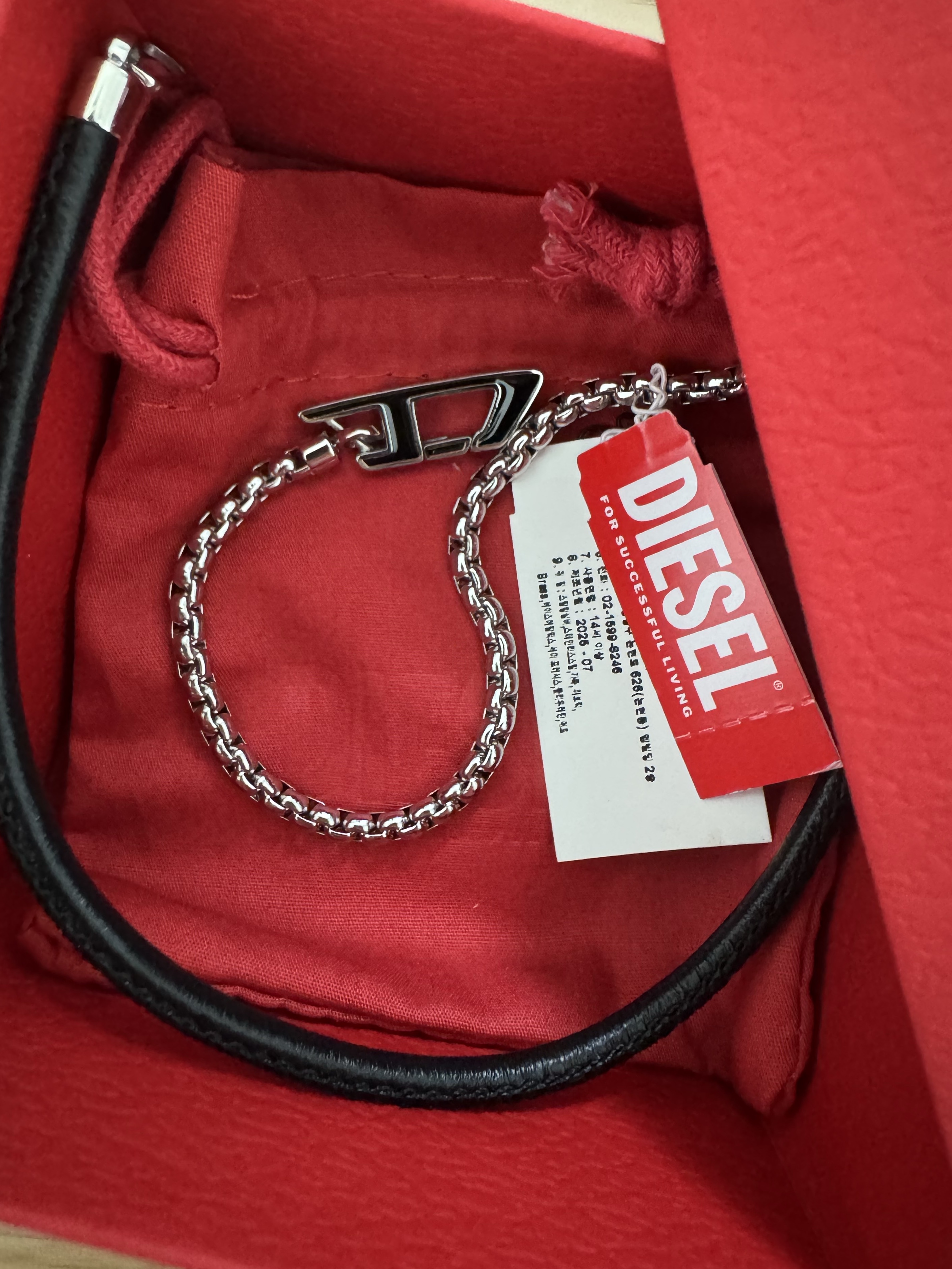 Diesel Dx1472 Stainless Steel Chain Bracelet Silver Black 착용 스타일